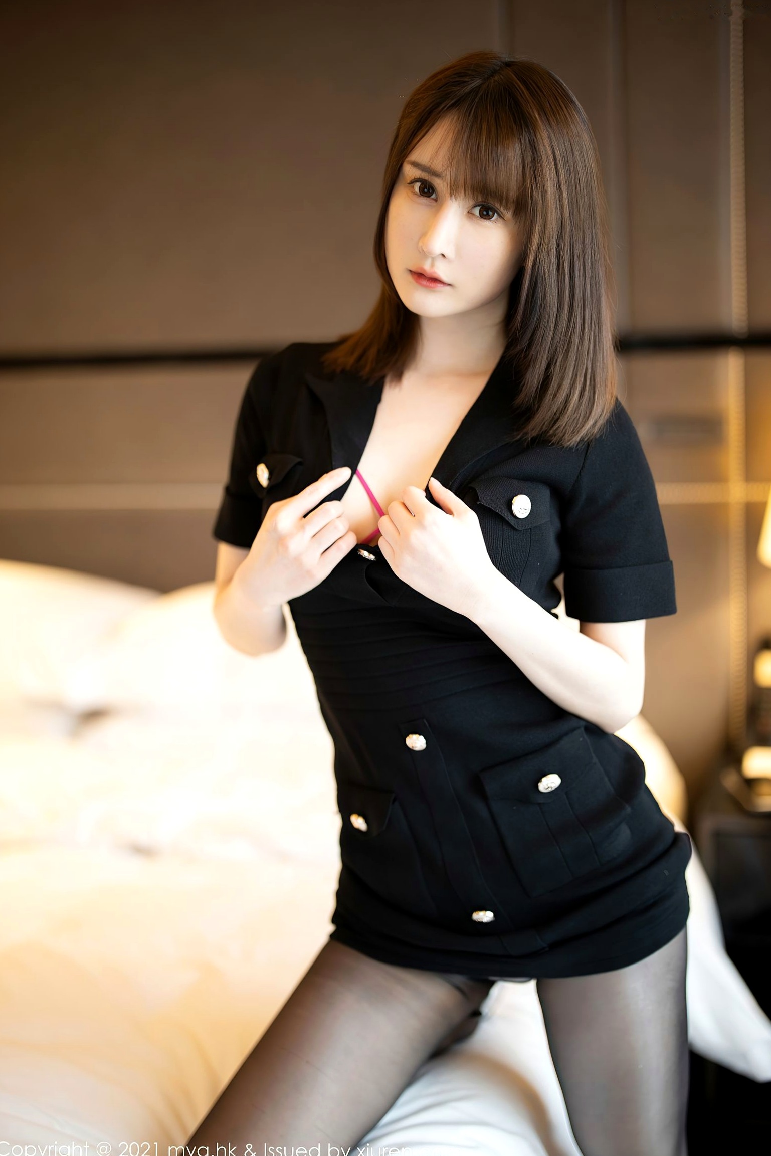 Gallery - MyGirl美媛馆-543-蔡文钰Abby-江浙沪旅拍，黑丝制服诱惑，职场御姐私房写真，极致性感迷人身材美媛馆性感御女郎 - Royal Lady 制服黑丝 女神私房照_秀色女神 - image 12