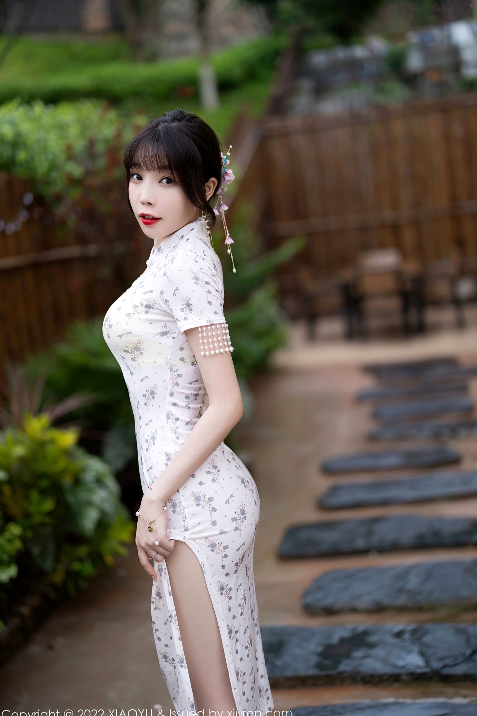 Gallery - XiaoYu语画界 - Painting World -838-徐莉芝-唯美樱花户外夜拍-白色透视蕾丝长裙-极品丝袜高跟-性感诱惑私房女神写真语画界 - Painting World 性感诱惑私房照丝袜 女神私房照_秀色女神 - image 1
