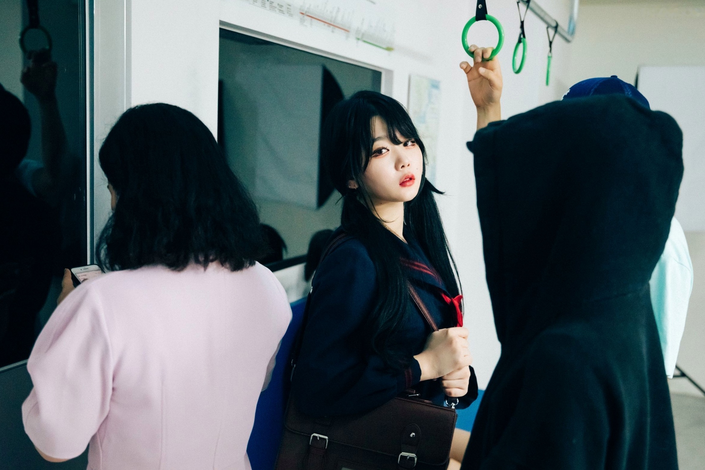 Gallery - 韩国美女-琪雅-Zia-地铁-完整版-Subway-Full-Ver-Loozy 女神私房照_秀色女神 - image 2