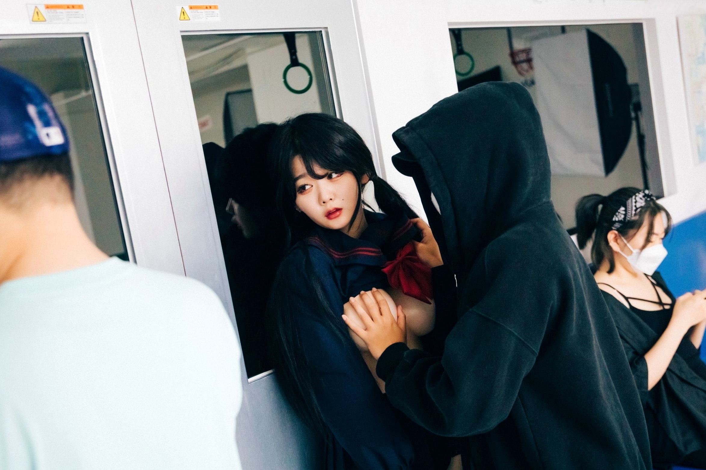 Gallery - 韩国美女-琪雅-Zia-地铁-完整版-Subway-Full-Ver-Loozy 女神私房照_秀色女神 - image 28