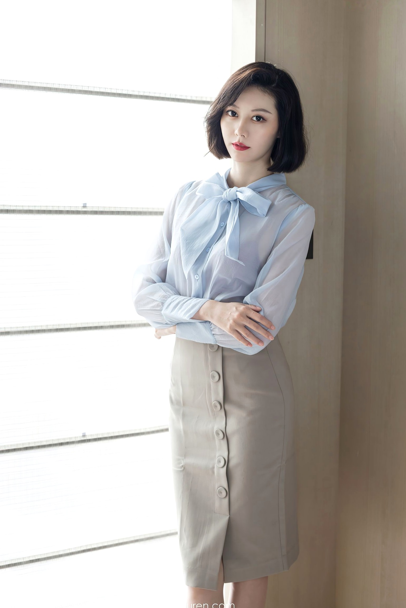 Gallery - IMiss爱蜜社 - Honey Club 605期艺轩私房：暖色调主题薄透肉丝美腿，极致诱惑性感视觉盛宴爱蜜社 - Honey Club 私房照性感美腿丝袜诱惑极品 女神私房照_秀色女神 - image 12