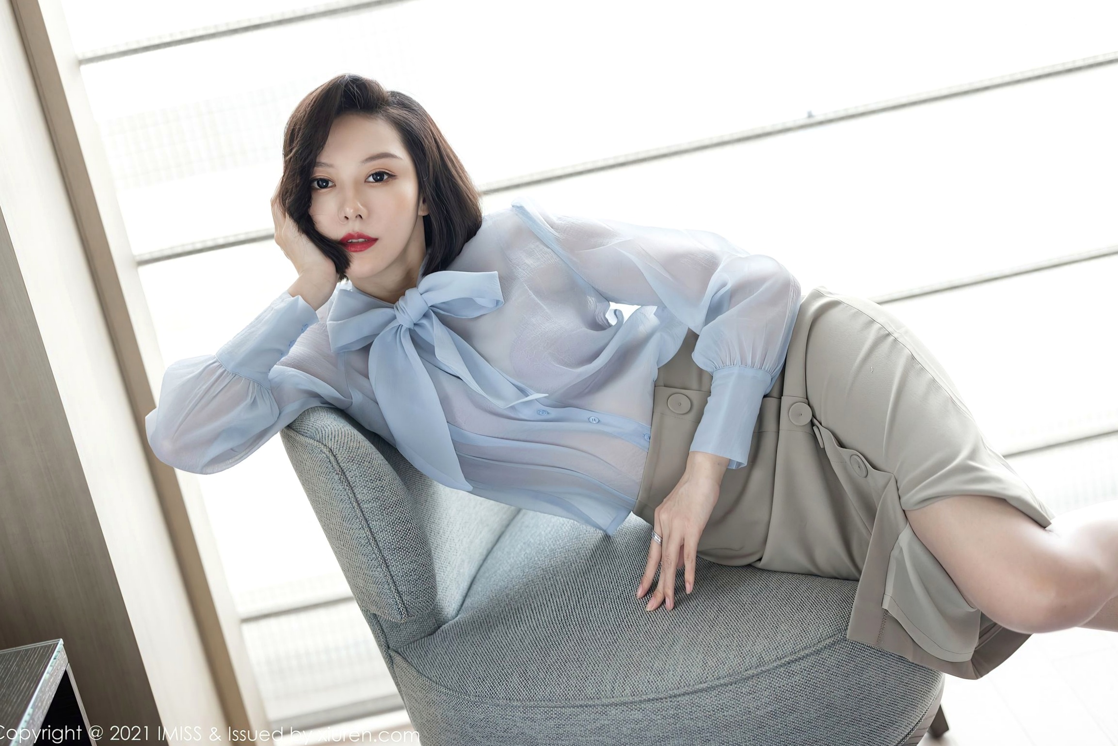 Gallery - IMiss爱蜜社 - Honey Club 605期艺轩私房：暖色调主题薄透肉丝美腿，极致诱惑性感视觉盛宴爱蜜社 - Honey Club 私房照性感美腿丝袜诱惑极品 女神私房照_秀色女神 - image 17