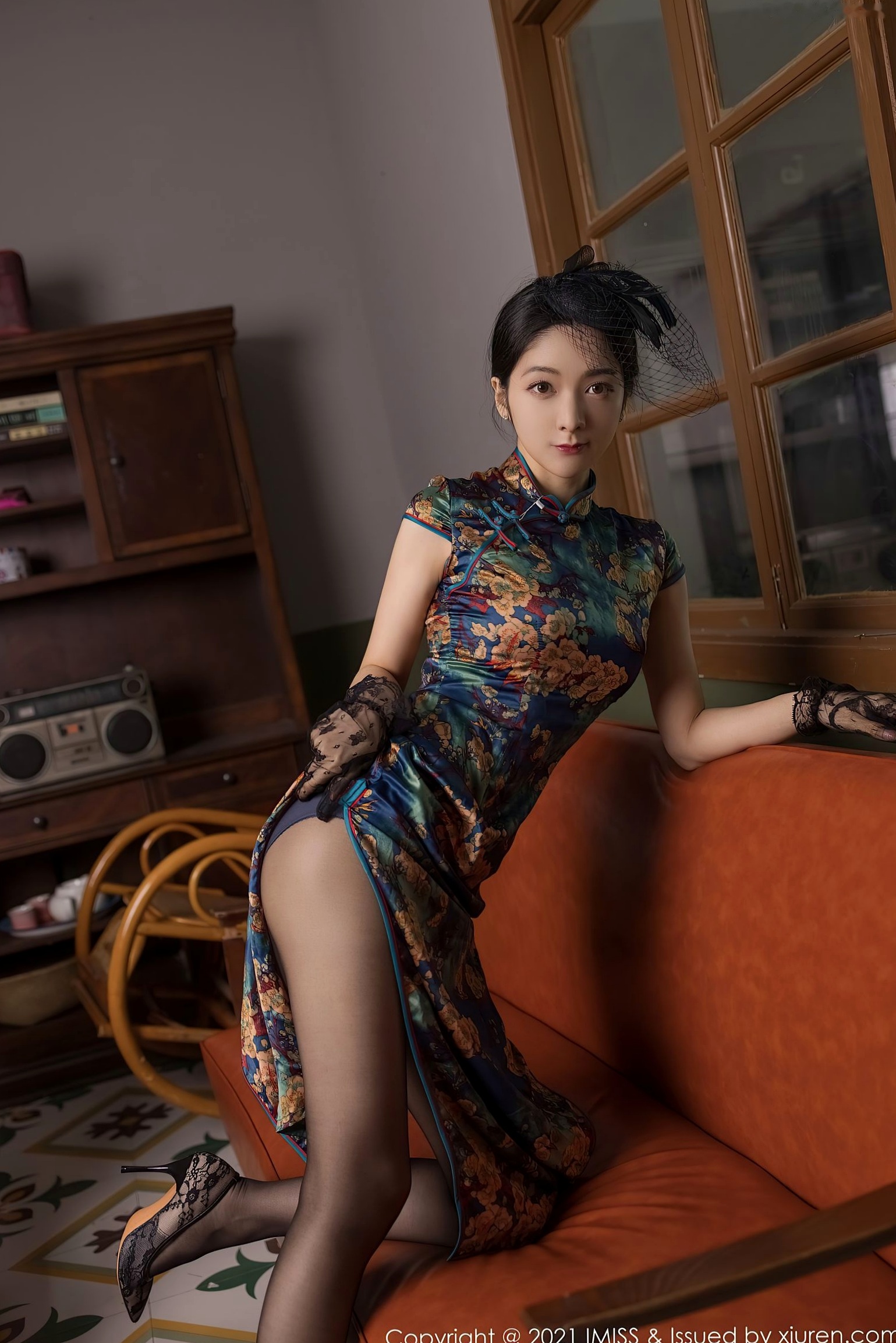 Gallery - IMiss爱蜜社 - Honey Club -591-小热巴：民国风古典旗袍演绎复古诱惑，黑丝长腿与优雅妆造尽显东方极致韵味大尺度写真爱蜜社 - Honey Club 旗袍黑丝性感诱惑制服 女神私房照_秀色女神 - image 12