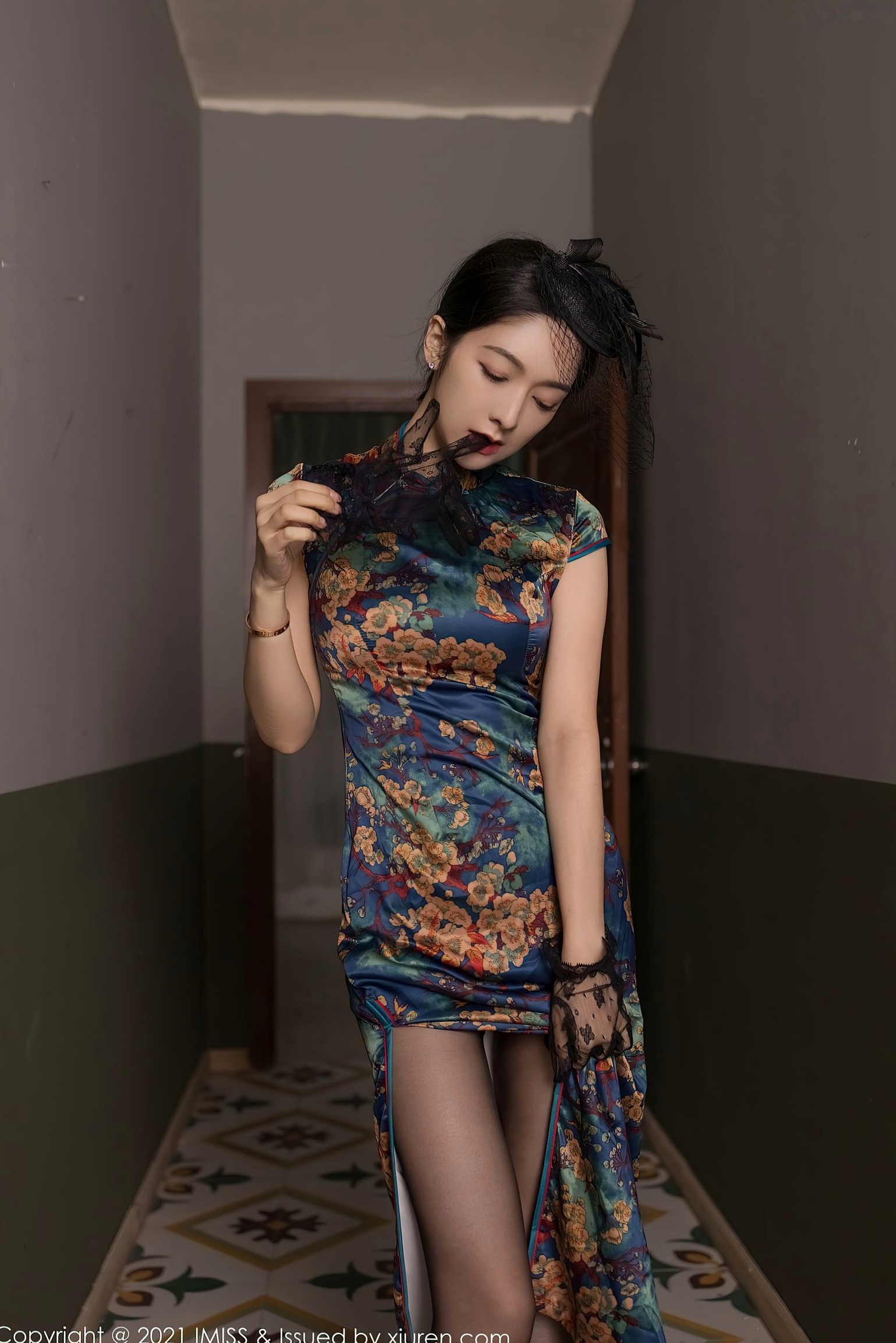 Gallery - IMiss爱蜜社 - Honey Club -591-小热巴：民国风古典旗袍演绎复古诱惑，黑丝长腿与优雅妆造尽显东方极致韵味大尺度写真爱蜜社 - Honey Club 旗袍黑丝性感诱惑制服 女神私房照_秀色女神 - image 19
