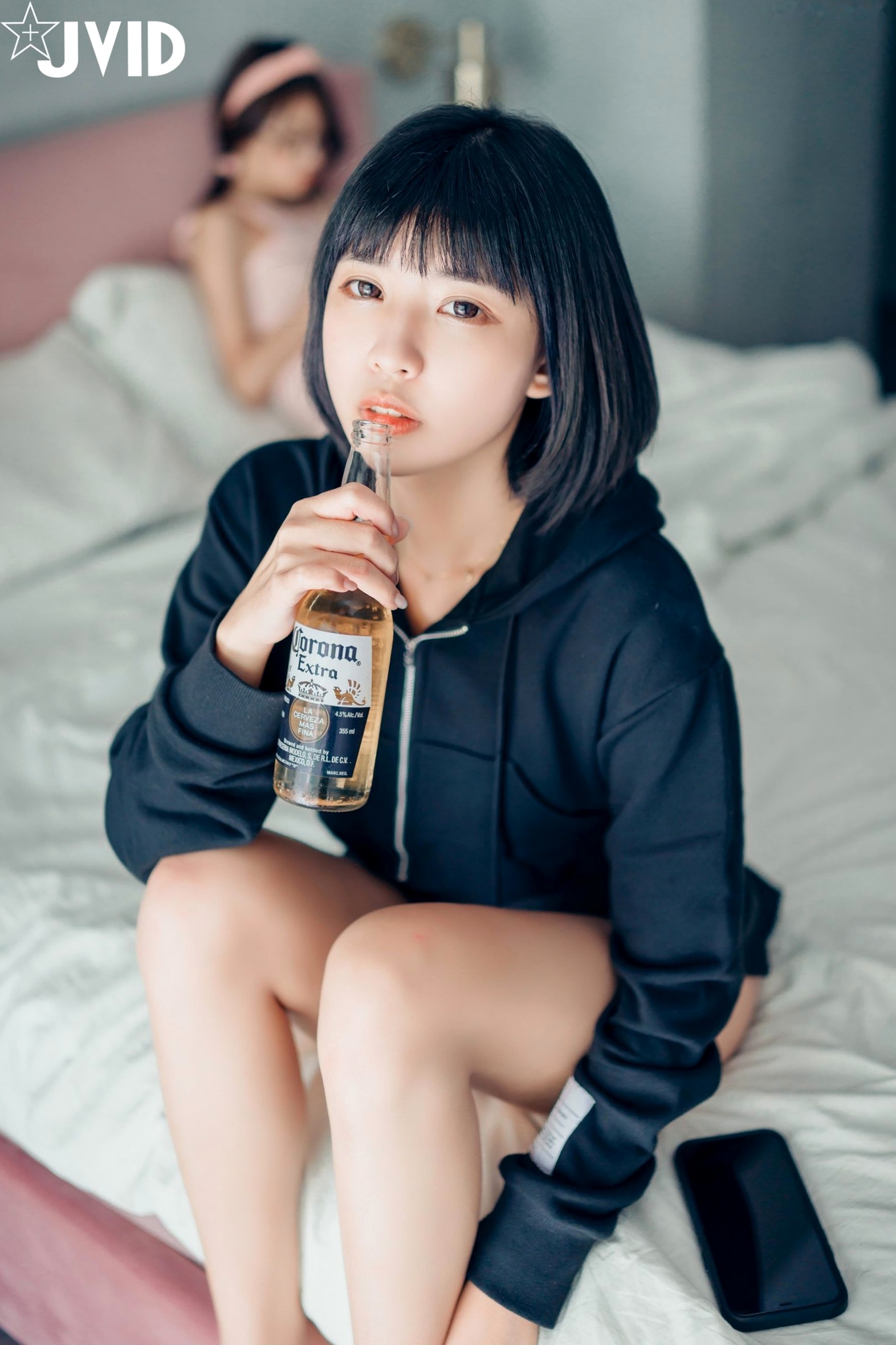 Gallery - JVID果寶寶与妍妍闺蜜私房大片：清新唯美双生花，展现治愈系极品尤物的曼妙身姿与极致性感诱惑JVID性感诱惑尤物私房照大尺度 女神私房照_秀色女神 - image 8