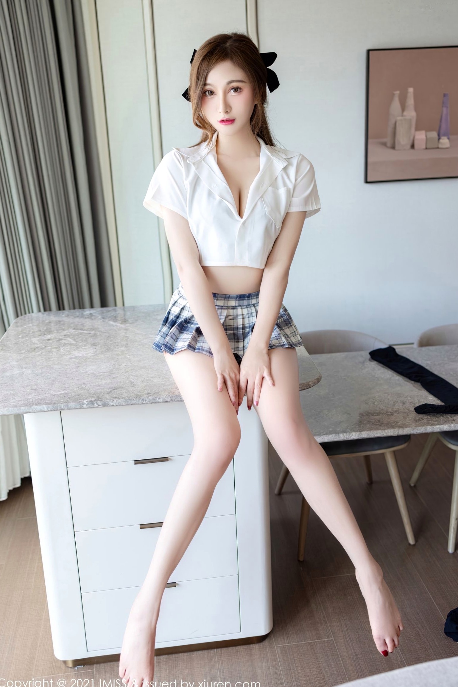 Gallery - 《IMiss爱蜜社 - Honey Club -543-Lavinia肉肉-白衬衫学生装诱惑-黑丝美腿配蕾丝内衣-唯美居家私房写真》爱蜜社 - Honey Club 性感制服黑丝私房照 女神私房照_秀色女神 - image 35