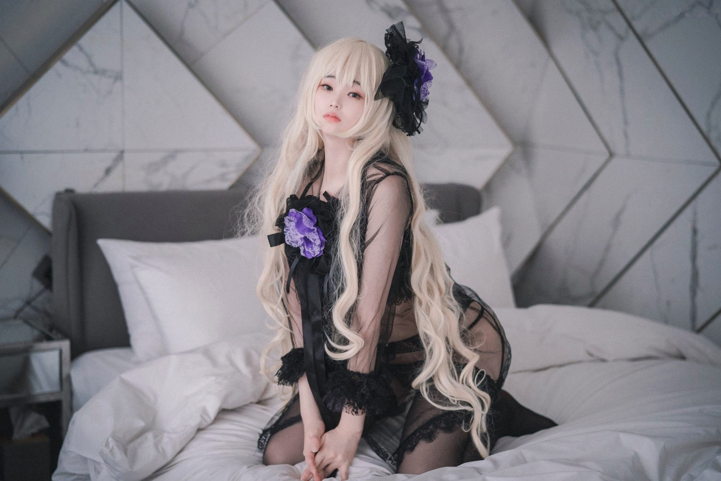 Gallery - 韩国美女Bambi斑比《命运之子》丽塔Cosplay：暗黑哥特风黑丝蕾丝内衣，精致白发造型诱惑写真韩国性感内衣黑丝角色扮演 女神私房照_秀色女神 - image 2