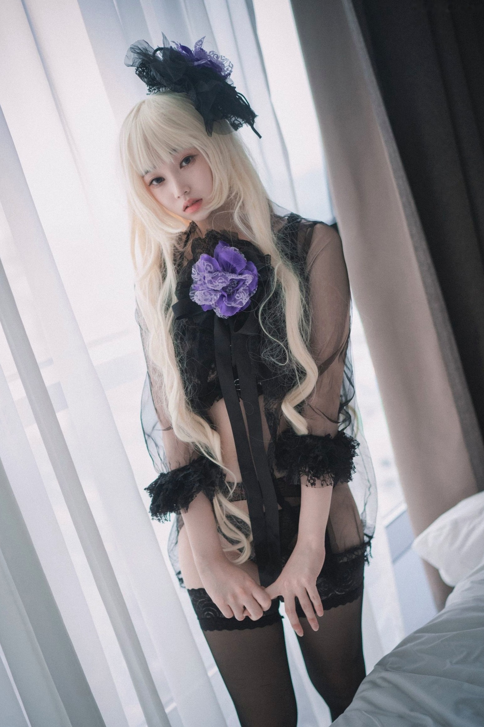 Gallery - 韩国美女Bambi斑比《命运之子》丽塔Cosplay：暗黑哥特风黑丝蕾丝内衣，精致白发造型诱惑写真韩国性感内衣黑丝角色扮演 女神私房照_秀色女神 - image 43