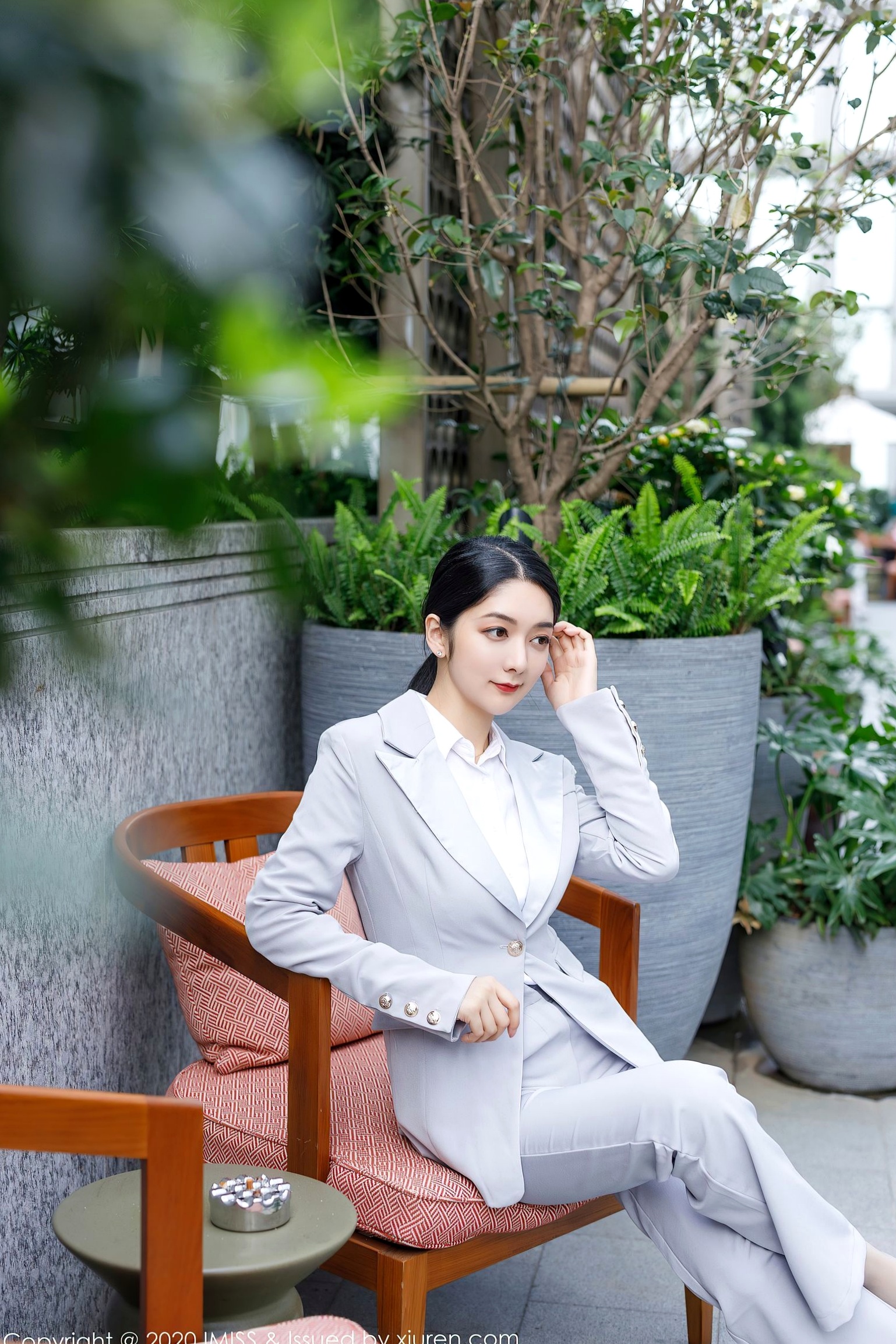 Gallery - IMiss爱蜜社 - Honey Club -483-小热巴：干练灰色西装与性感内衣碰撞，室内职场风私房写真，御姐诱惑，无圣光大尺度视觉盛宴爱蜜社 - Honey Club 性感制服诱惑私房照内衣大尺度 女神私房照_秀色女神 - image 45