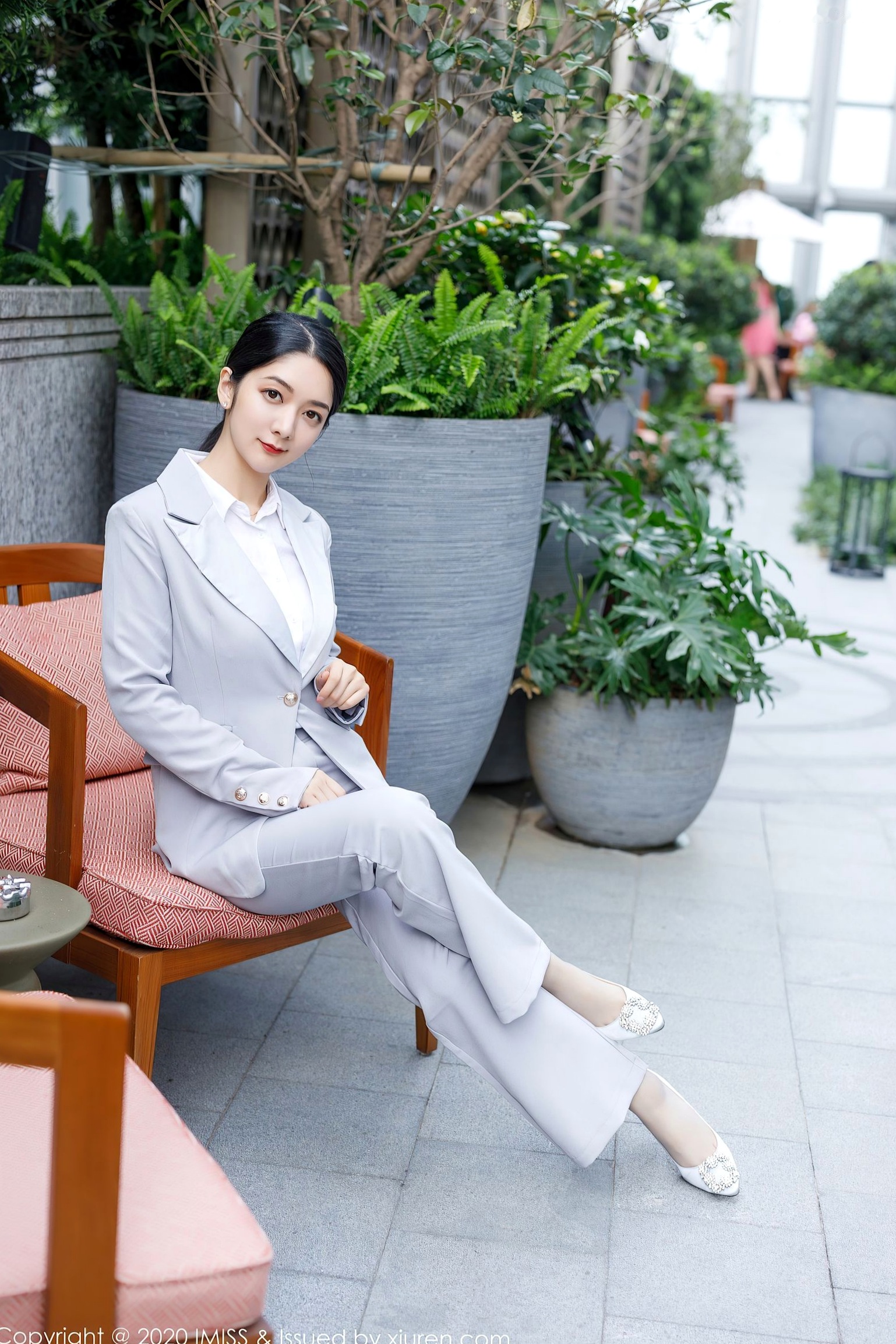 Gallery - IMiss爱蜜社 - Honey Club -483-小热巴：干练灰色西装与性感内衣碰撞，室内职场风私房写真，御姐诱惑，无圣光大尺度视觉盛宴爱蜜社 - Honey Club 性感制服诱惑私房照内衣大尺度 女神私房照_秀色女神 - image 47
