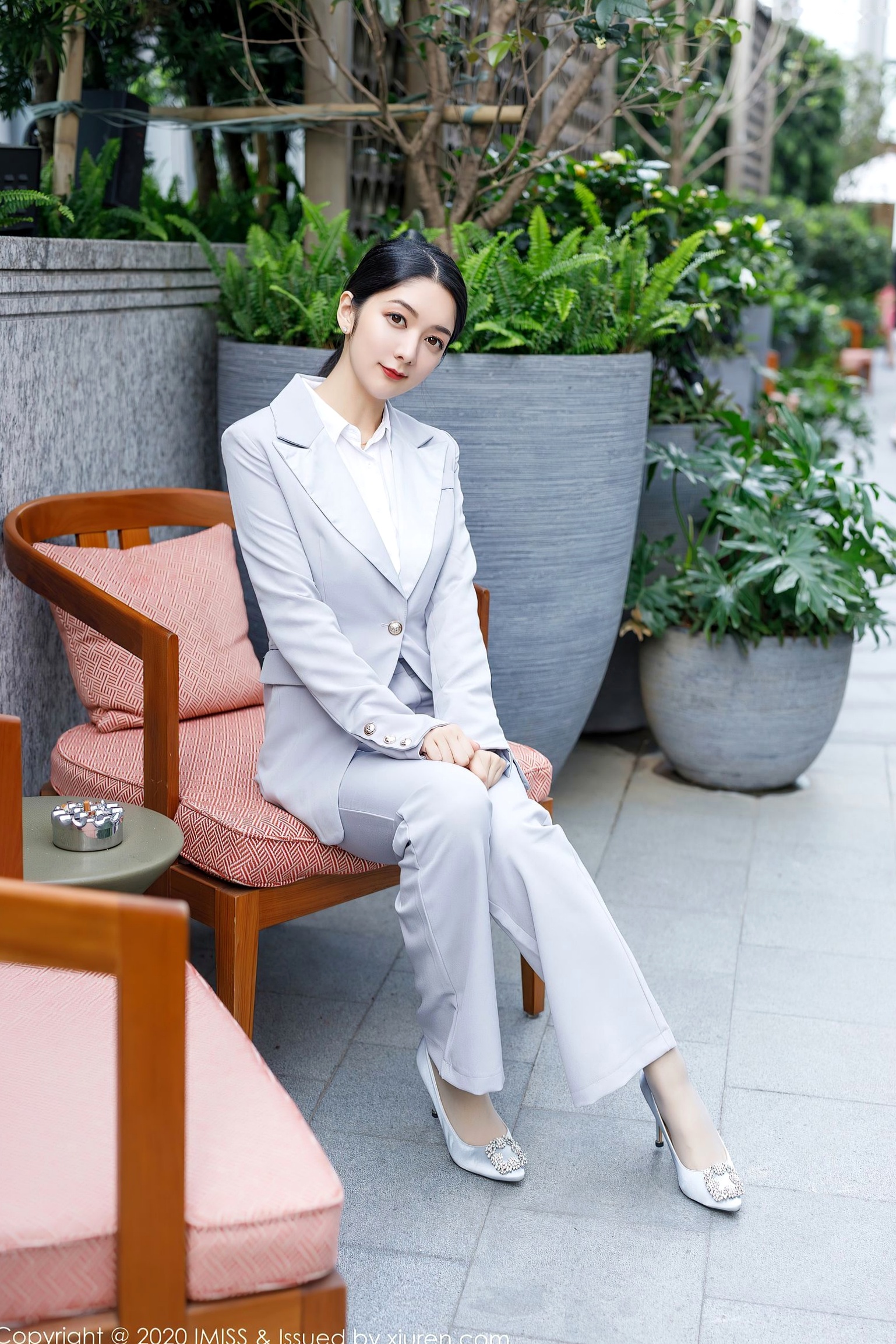Gallery - IMiss爱蜜社 - Honey Club -483-小热巴：干练灰色西装与性感内衣碰撞，室内职场风私房写真，御姐诱惑，无圣光大尺度视觉盛宴爱蜜社 - Honey Club 性感制服诱惑私房照内衣大尺度 女神私房照_秀色女神 - image 48