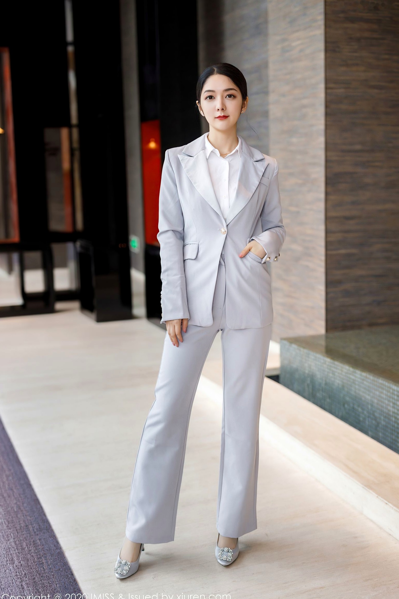 Gallery - IMiss爱蜜社 - Honey Club -483-小热巴：干练灰色西装与性感内衣碰撞，室内职场风私房写真，御姐诱惑，无圣光大尺度视觉盛宴爱蜜社 - Honey Club 性感制服诱惑私房照内衣大尺度 女神私房照_秀色女神 - image 52