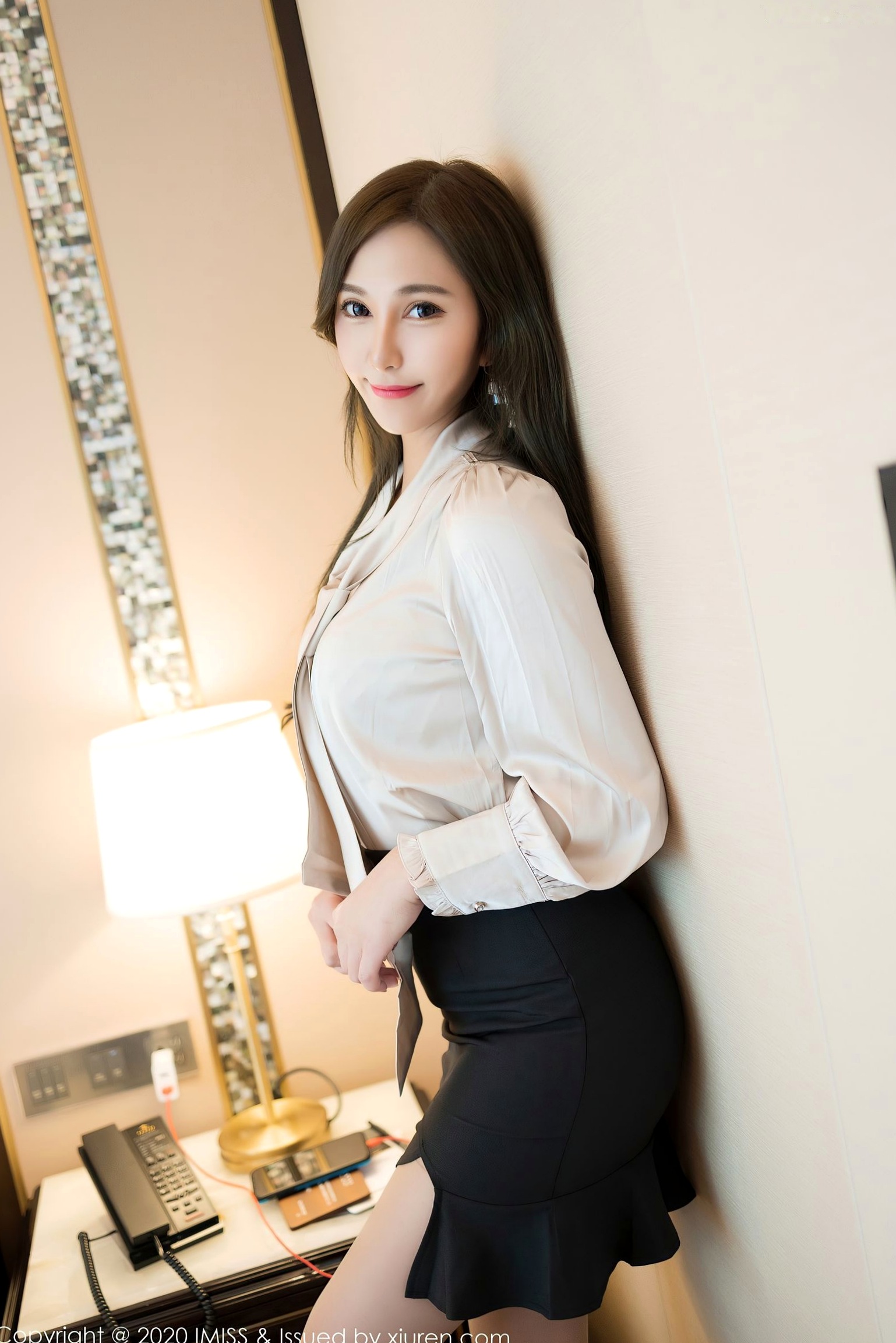 Gallery - IMiss爱蜜社 - Honey Club -475-Lavinia肉肉-床上蕾丝内衣诱惑与职业装私房写真系列爱蜜社 - Honey Club 私房照内衣性感美腿 女神私房照_秀色女神 - image 2