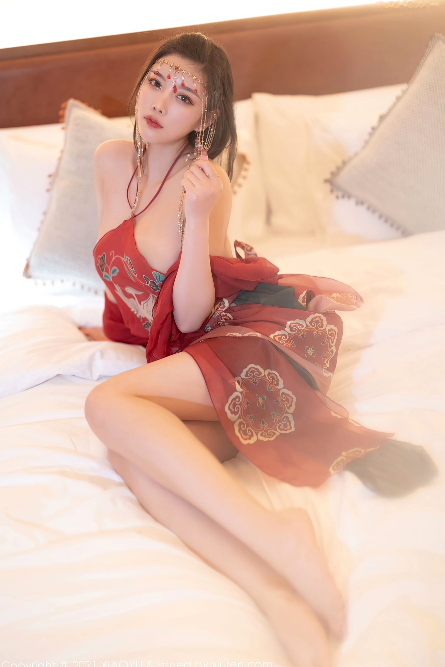 Gallery - XiaoYu语画界 - Painting World -杨晨晨Sugar-丽江心愿旅拍红色古装肚兜-典雅古典韵味-酒店私房摄影语画界 - Painting World 私房照肚兜性感气质 女神私房照_秀色女神 - image 63
