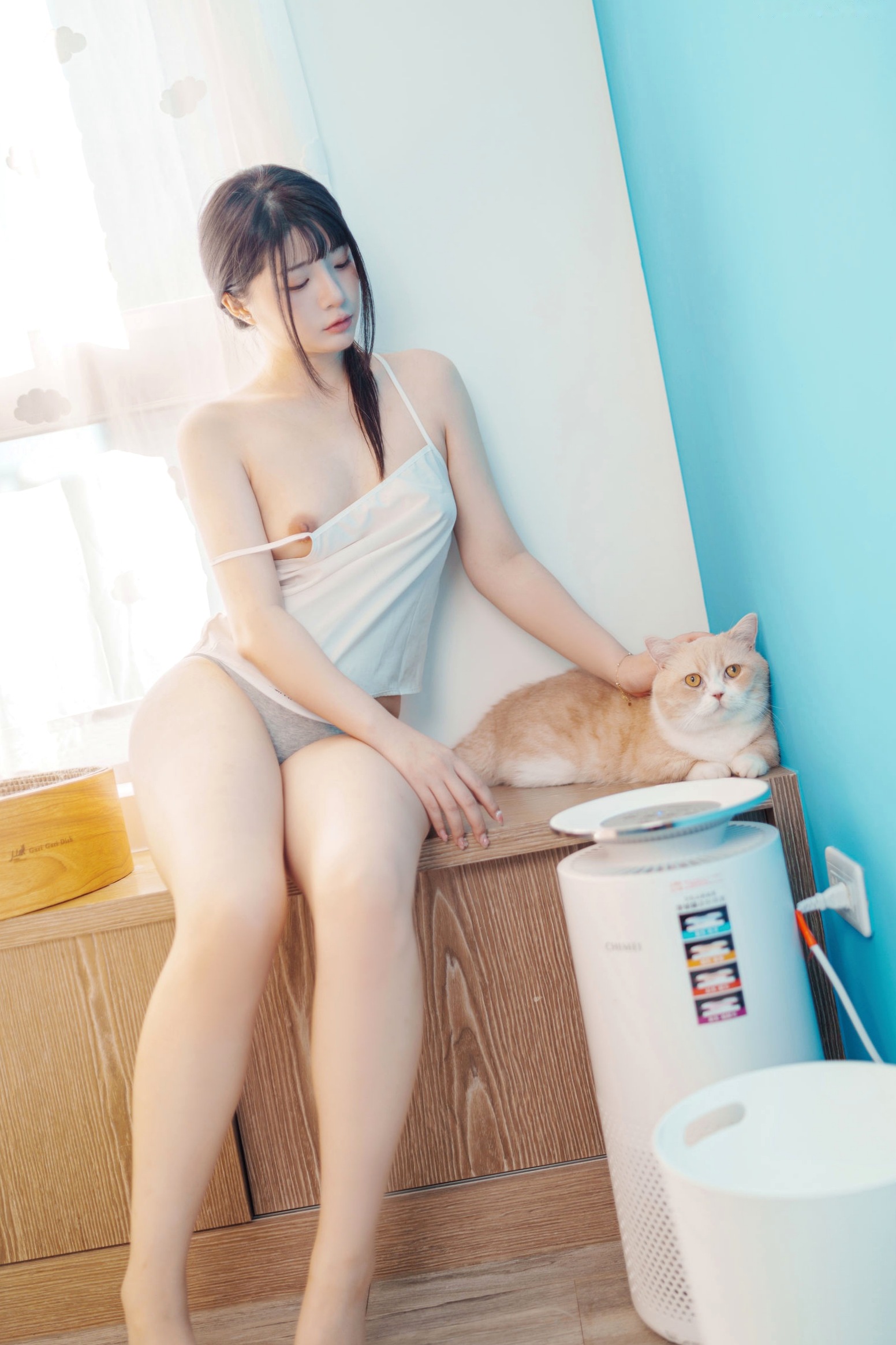 Gallery - 落落Raku-Your-Waifu-2022.12月订阅：清新治愈居家私房照，萌宠相伴尽显少女诱惑私房照治愈系诱惑家居 女神私房照_秀色女神 - image 14