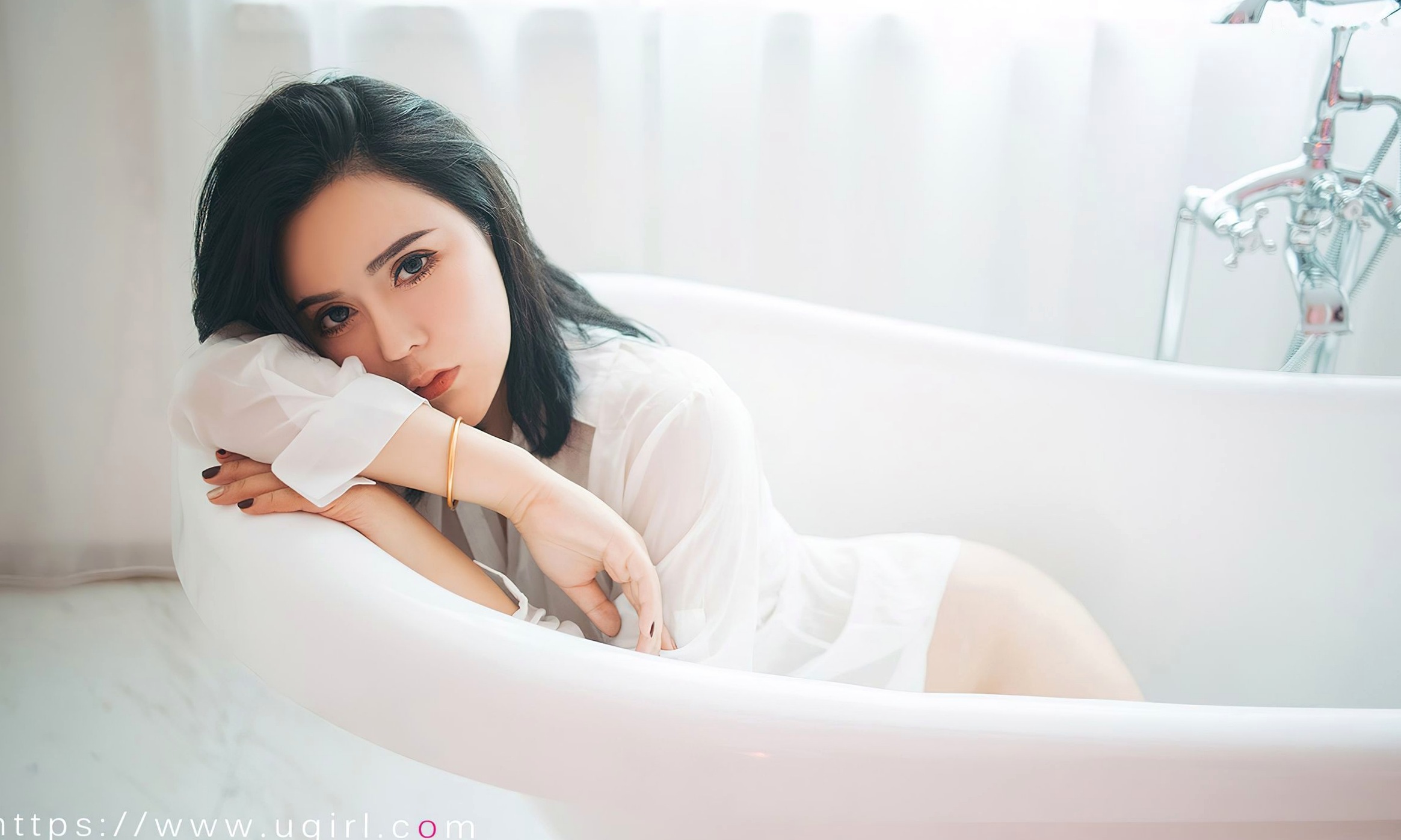 Gallery - UGirlsApp尤果圈 - Chiness Model 爱尤物 - Love Beauty -2499-伊诺-《霓虹甜心》爱尤物 - Love Beauty  女神私房照_秀色女神 - image 8