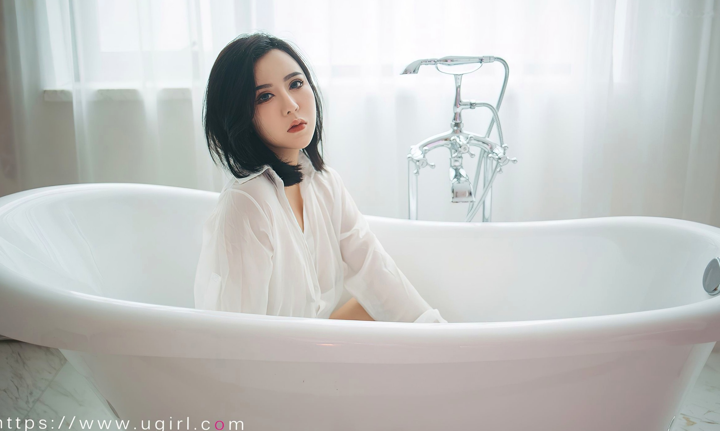 Gallery - UGirlsApp尤果圈 - Chiness Model 爱尤物 - Love Beauty -2499-伊诺-《霓虹甜心》爱尤物 - Love Beauty  女神私房照_秀色女神 - image 22