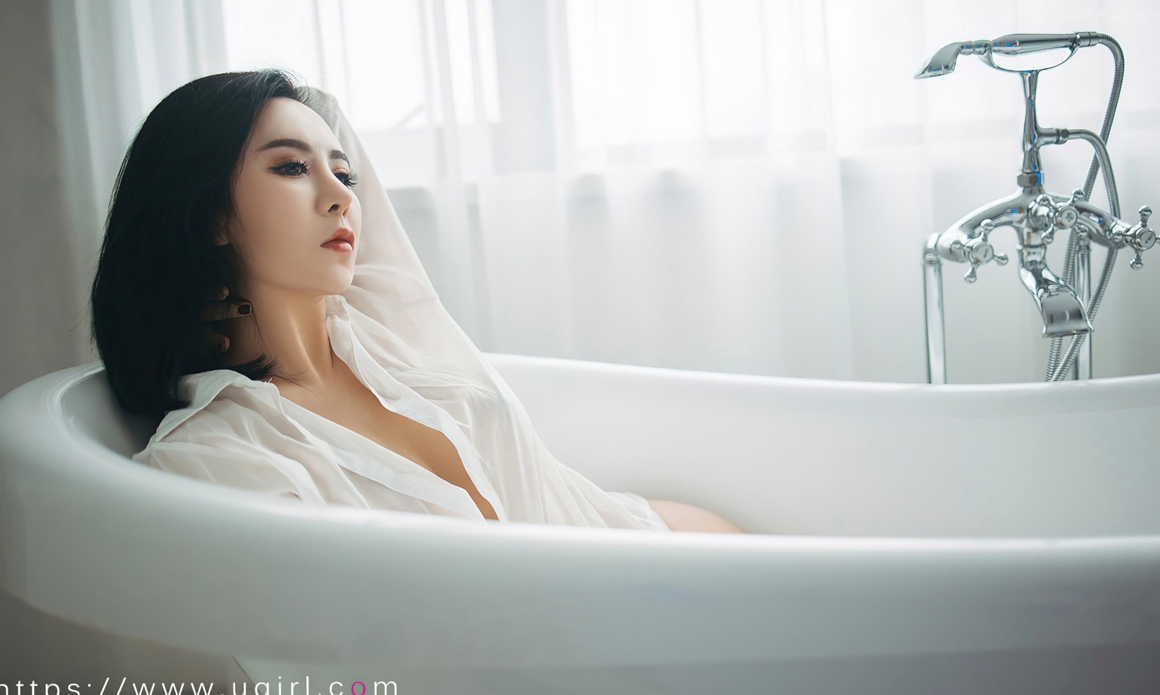 Gallery - UGirlsApp尤果圈 - Chiness Model 爱尤物 - Love Beauty -2499-伊诺-《霓虹甜心》爱尤物 - Love Beauty  女神私房照_秀色女神 - image 32