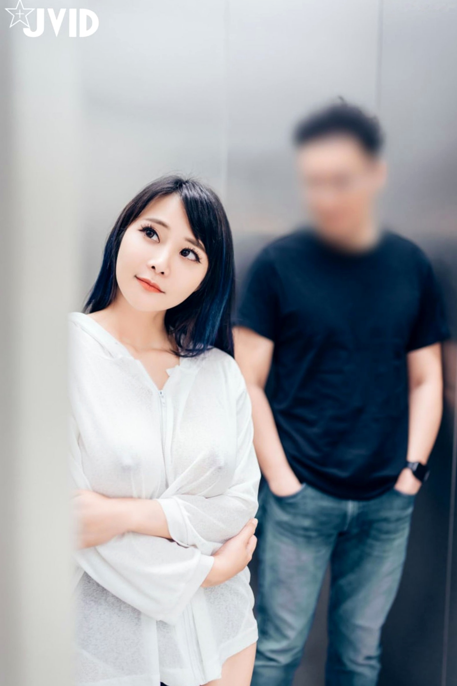 Gallery - JVID-乐乐-电梯紧急停止：大尺度私密互动，极致诱惑身材展现，挑战视觉极限的18禁惊艳大片性感诱惑私房照大尺度JVID 女神私房照_秀色女神 - image 23