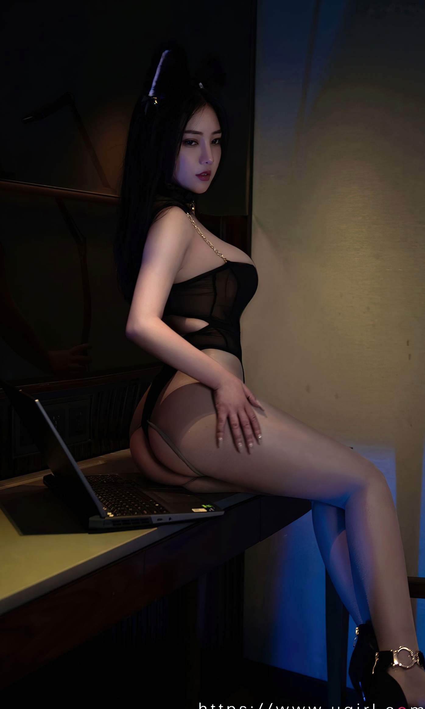 Gallery - UGirlsApp尤果圈 - Chiness Model 苏拉《暗夜猫娘》：极品黑丝高跟诱惑，室内私房写真，性感紧身衣尽显火辣曲线，冷艳女神魅力全开。爱尤物 - Love Beauty 性感诱惑黑丝私房照尤物 女神私房照_秀色女神 - image 15