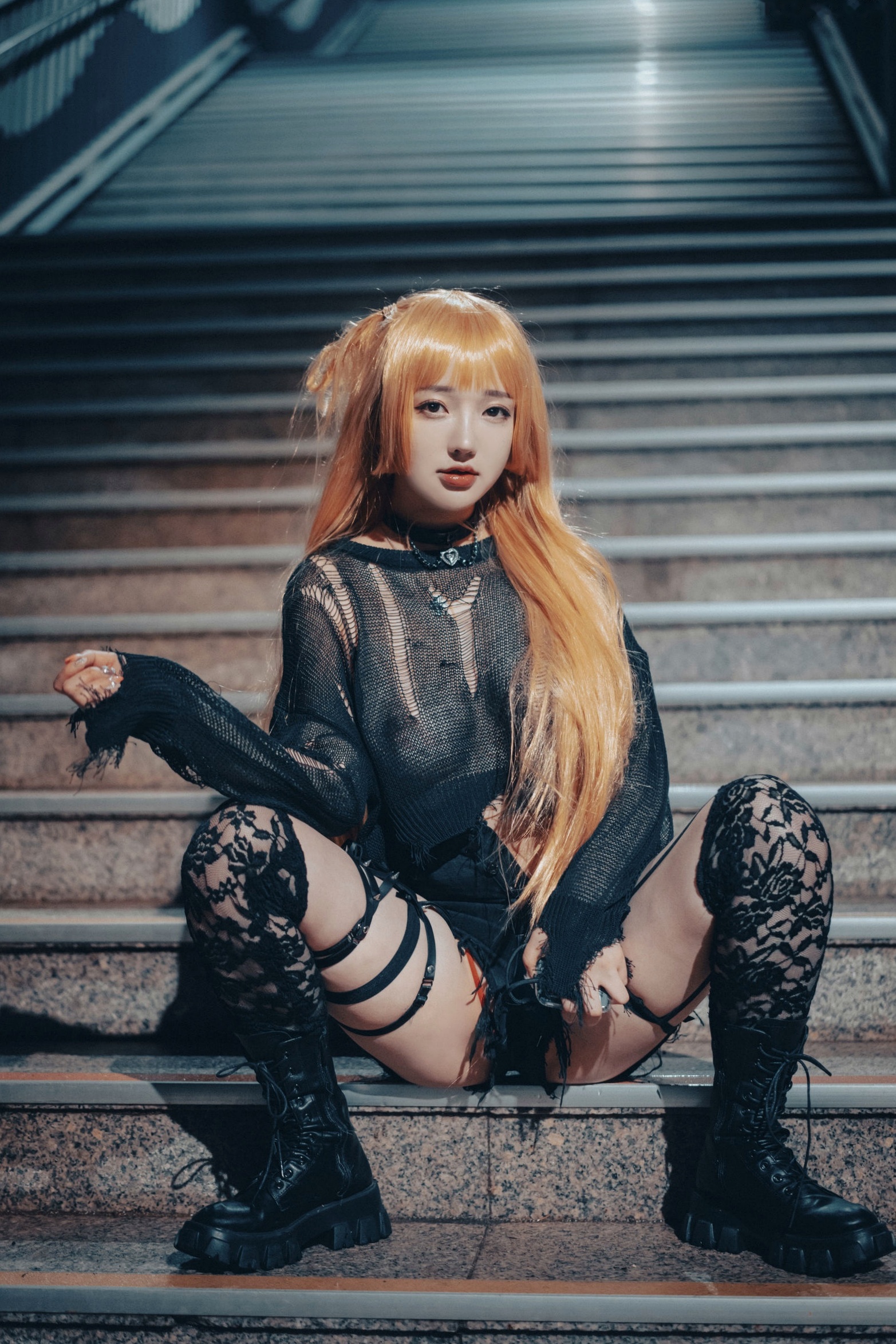 Gallery - 韩国美女孙乐乐Son-YeEun死亡笔记弥海砂Cosplay，暗黑车内私房大尺度写真，夜拍街头哥特诱惑，无圣光性感演绎韩国角色扮演大尺度私房照性感 女神私房照_秀色女神 - image 16