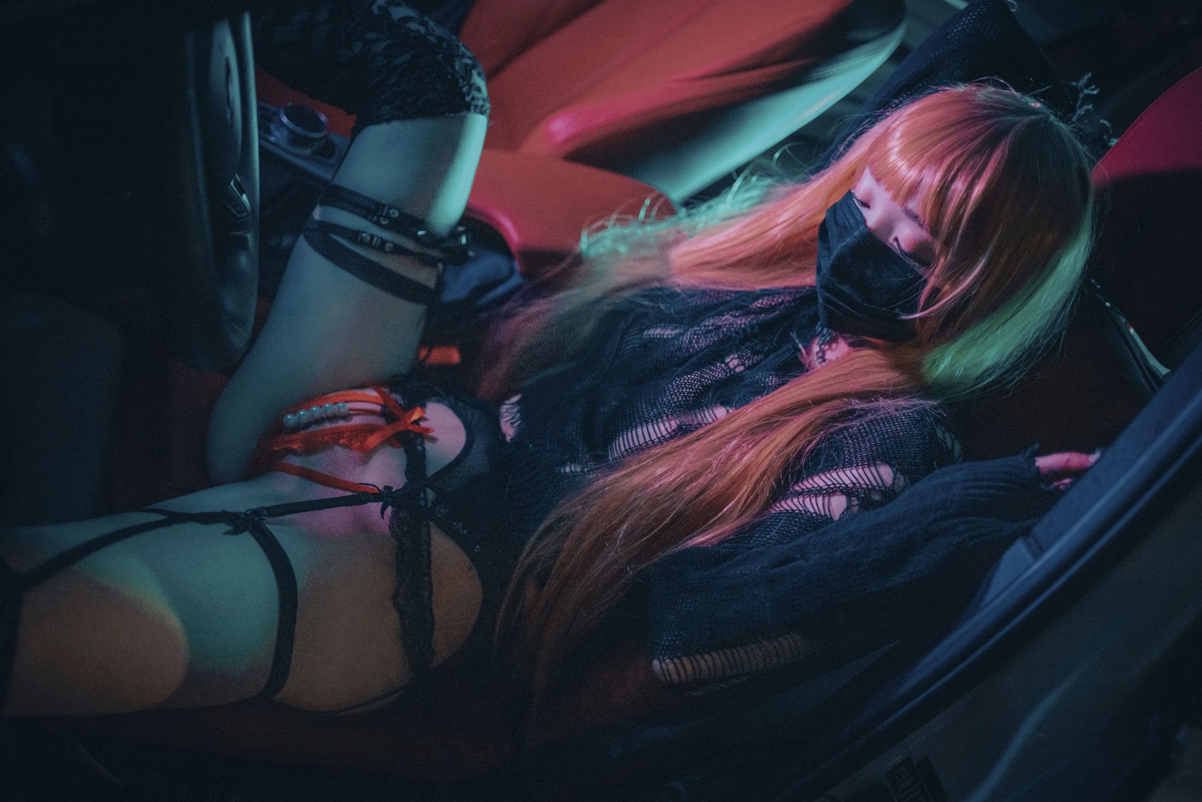 Gallery - 韩国美女孙乐乐Son-YeEun死亡笔记弥海砂Cosplay，暗黑车内私房大尺度写真，夜拍街头哥特诱惑，无圣光性感演绎韩国角色扮演大尺度私房照性感 女神私房照_秀色女神 - image 94