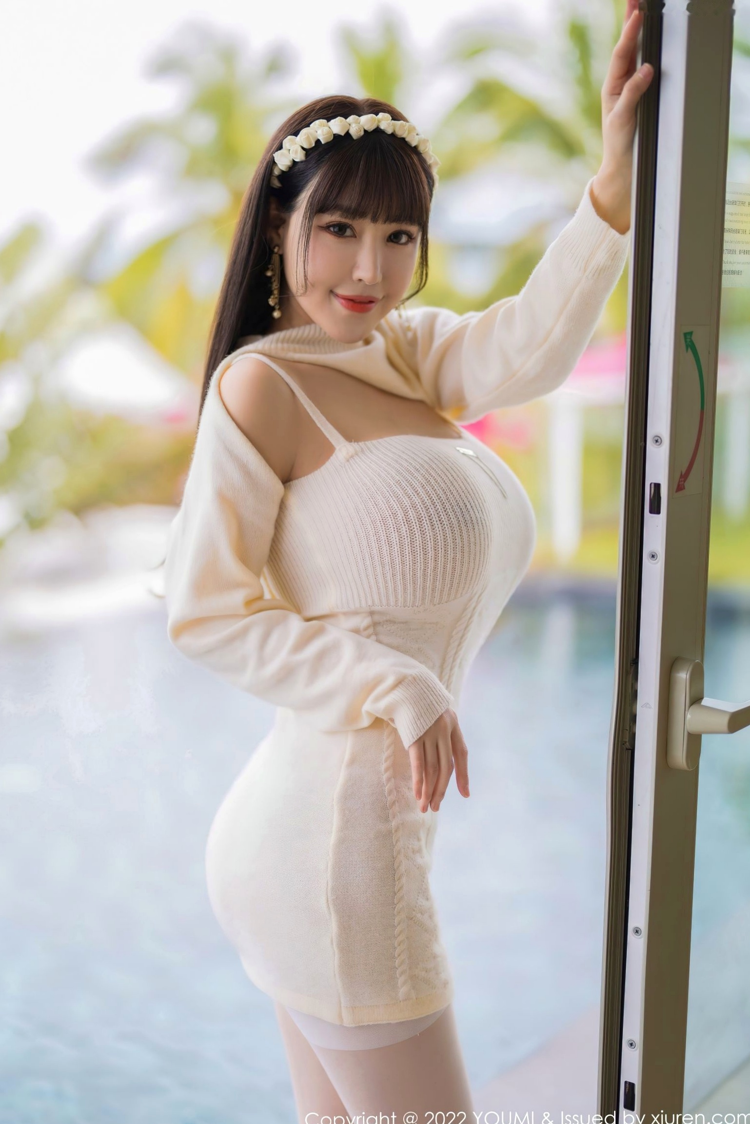 Gallery - YouMi尤蜜荟 - Chiness Model 朱可儿Flora三亚旅拍：白色针织连衣短裙私房写真，童颜巨乳白丝诱惑，泳池边的唯美大尺度视觉盛宴尤蜜荟 - Chiness Model 童颜巨乳私房照丝袜女神 女神私房照_秀色女神 - image 19