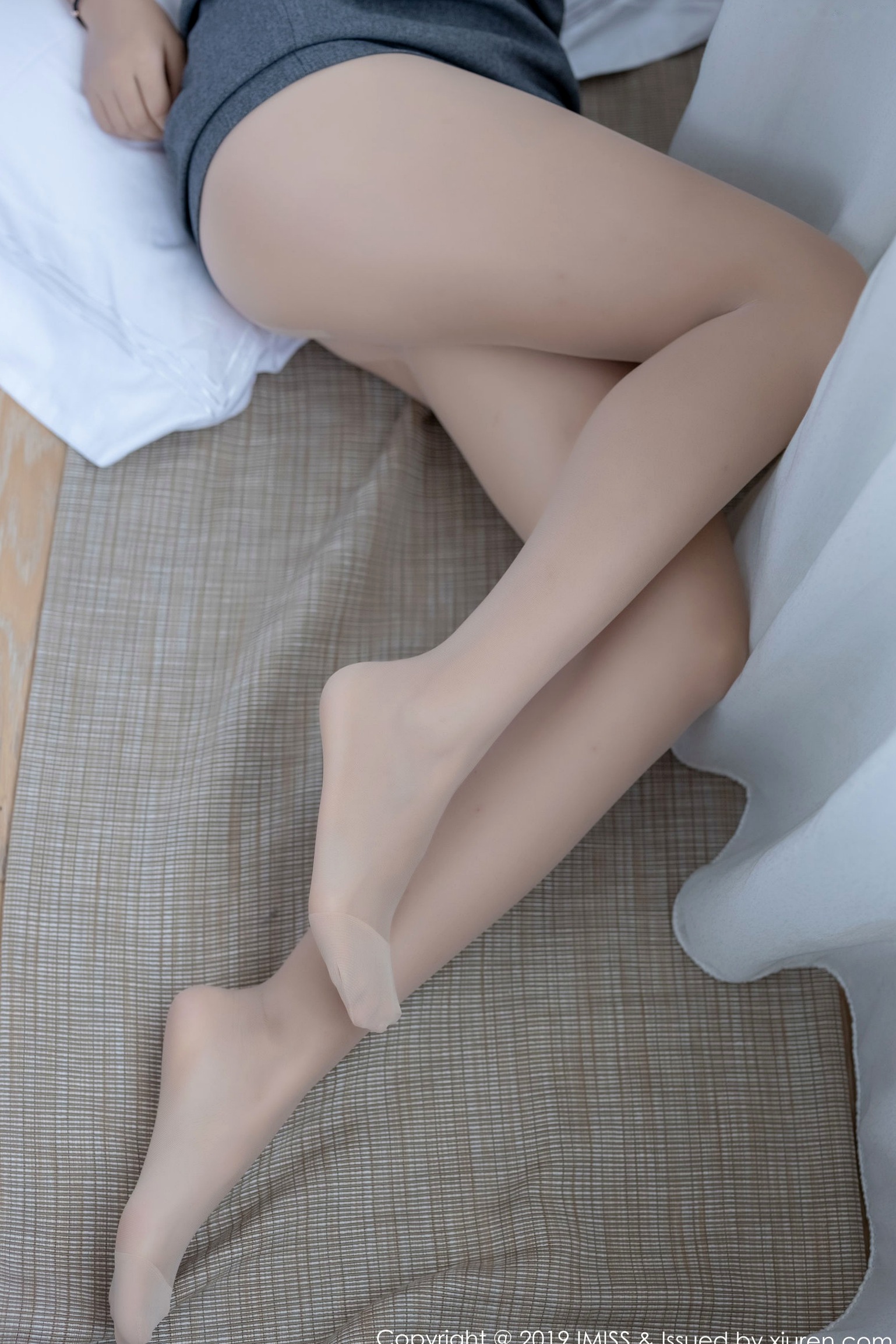 Gallery - IMiss爱蜜社 - Honey Club 409李雅：干练职场秘书制服诱惑，极致白皙美腿演绎绝美都市OL风情爱蜜社 - Honey Club 制服私房照性感美腿 女神私房照_秀色女神 - image 46