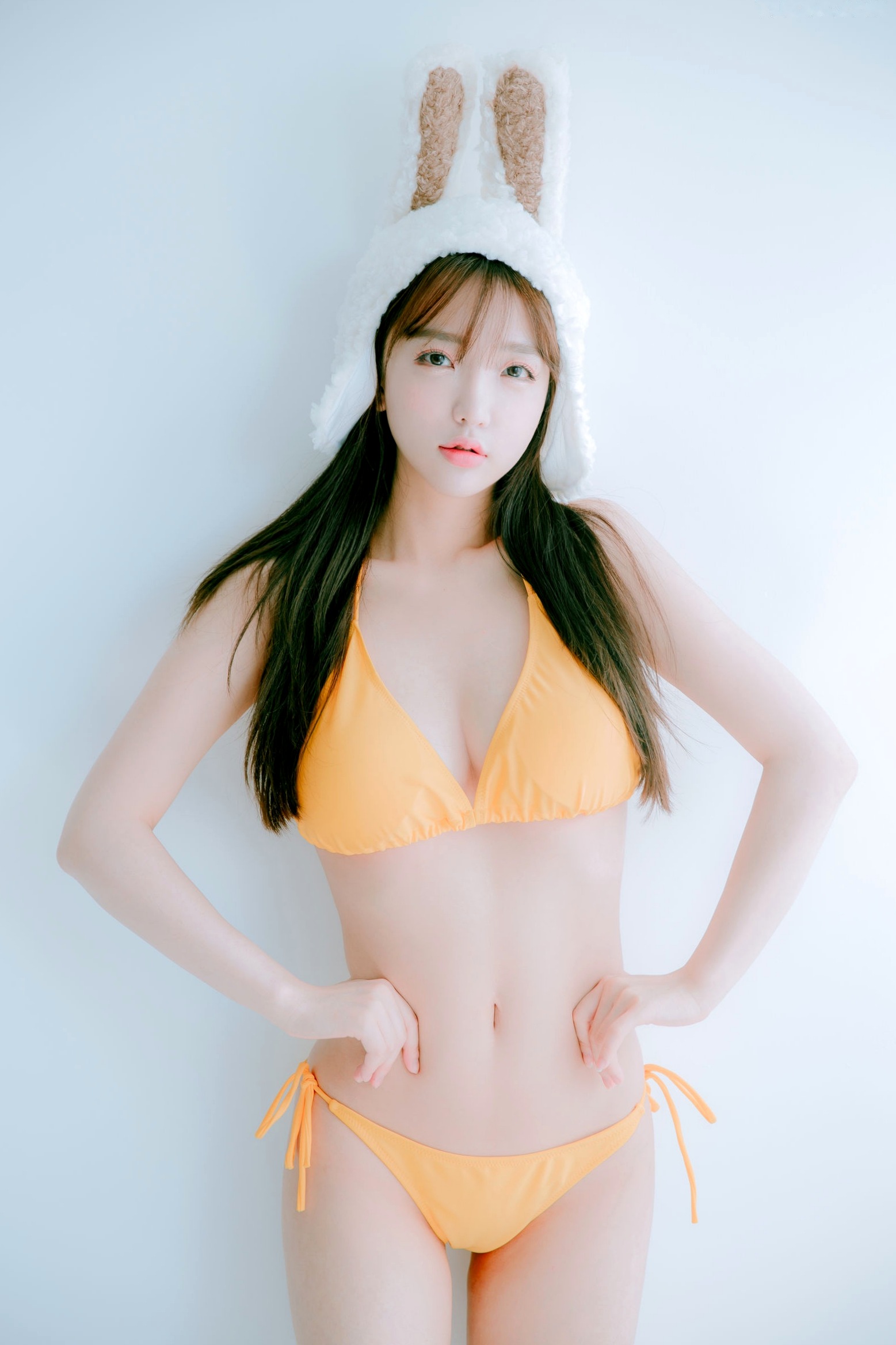 Gallery - 韩国尤物孙乐乐Son Ye Eun兔耳比基尼写真，清新甜美与性感诱惑的完美碰撞韩国性感诱惑清新比基尼 女神私房照_秀色女神 - image 1