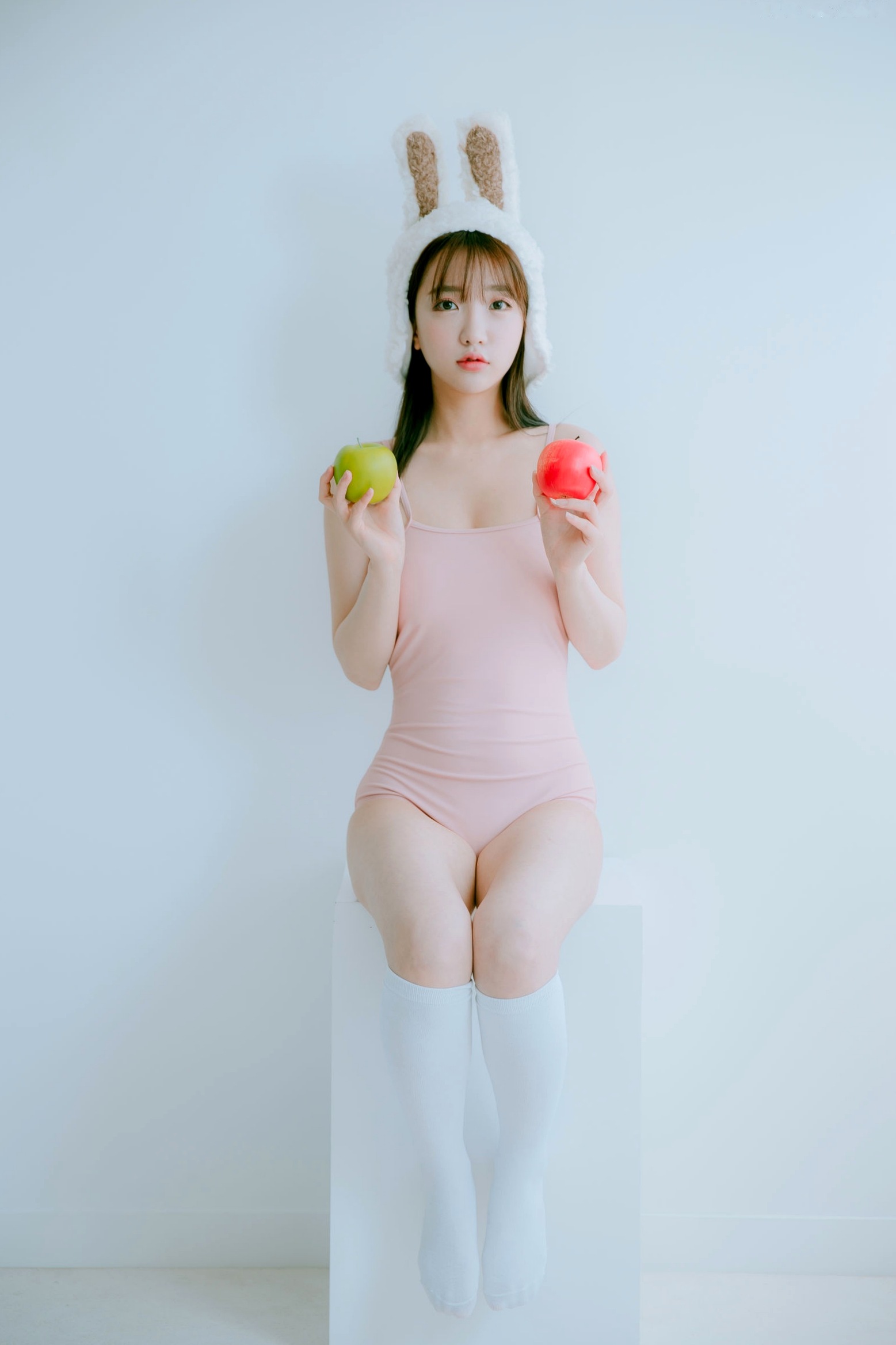 Gallery - 韩国尤物孙乐乐Son Ye Eun兔耳比基尼写真，清新甜美与性感诱惑的完美碰撞韩国性感诱惑清新比基尼 女神私房照_秀色女神 - image 40
