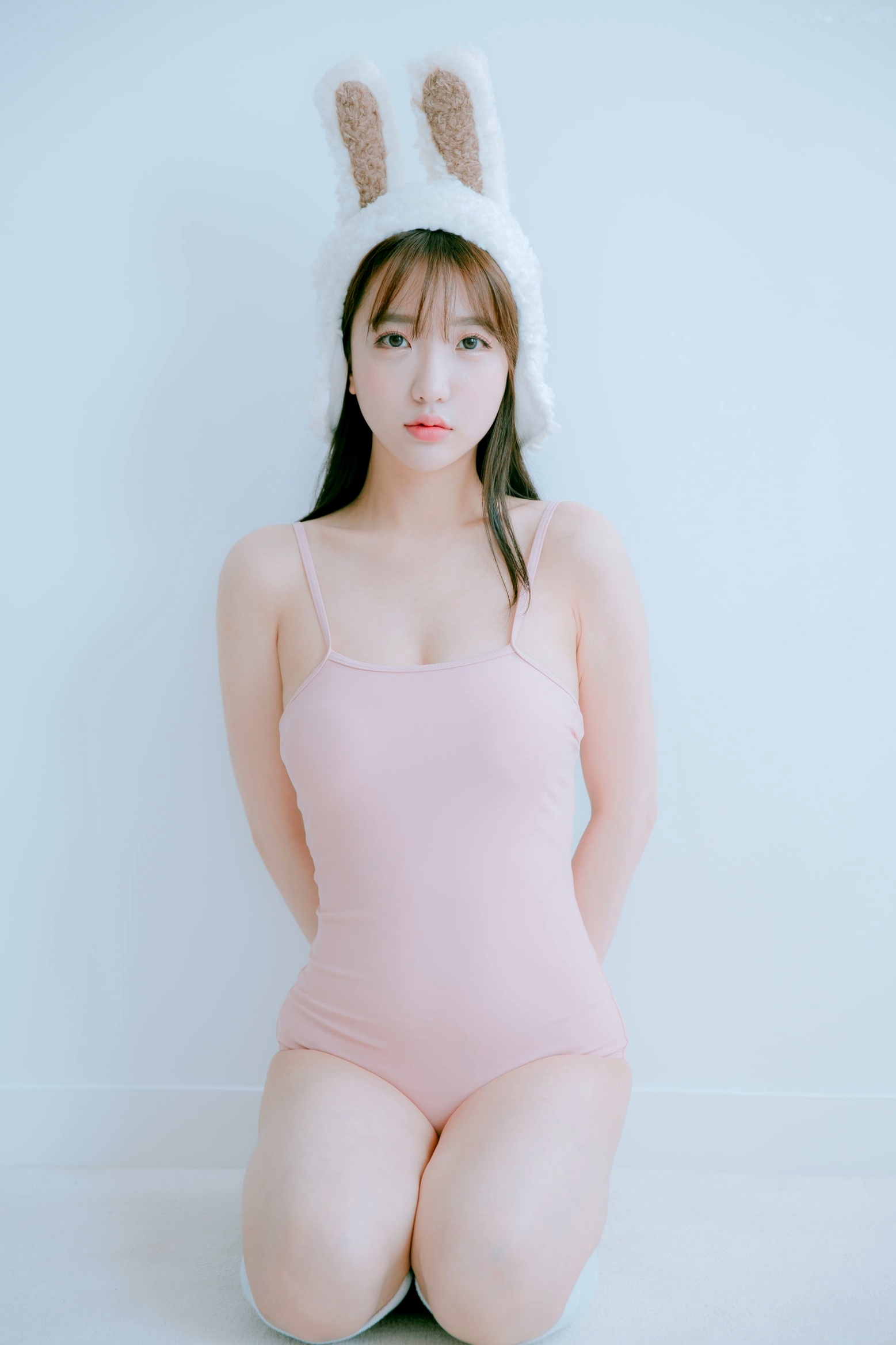 Gallery - 韩国尤物孙乐乐Son Ye Eun兔耳比基尼写真，清新甜美与性感诱惑的完美碰撞韩国性感诱惑清新比基尼 女神私房照_秀色女神 - image 61