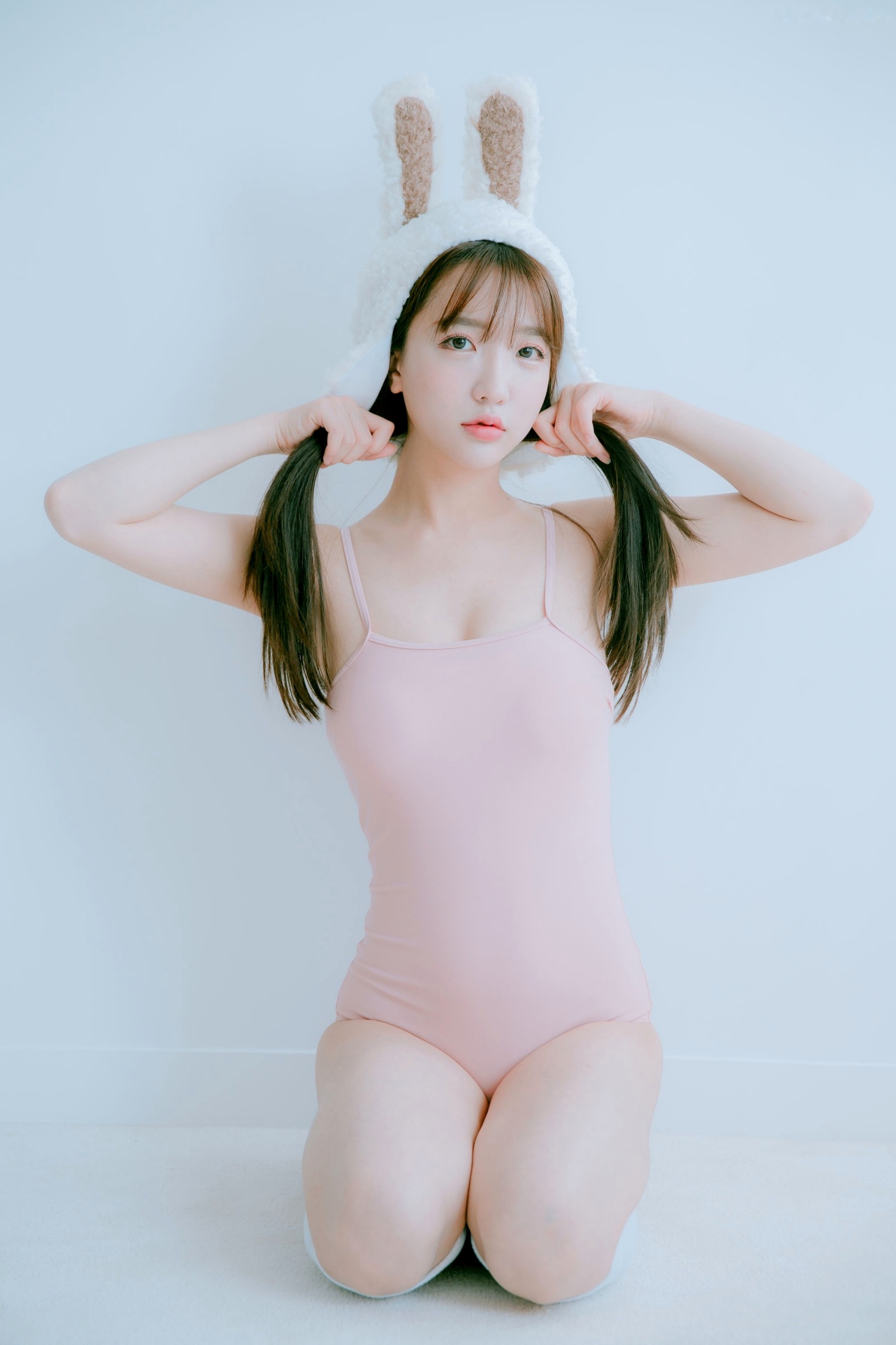 Gallery - 韩国尤物孙乐乐Son Ye Eun兔耳比基尼写真，清新甜美与性感诱惑的完美碰撞韩国性感诱惑清新比基尼 女神私房照_秀色女神 - image 62