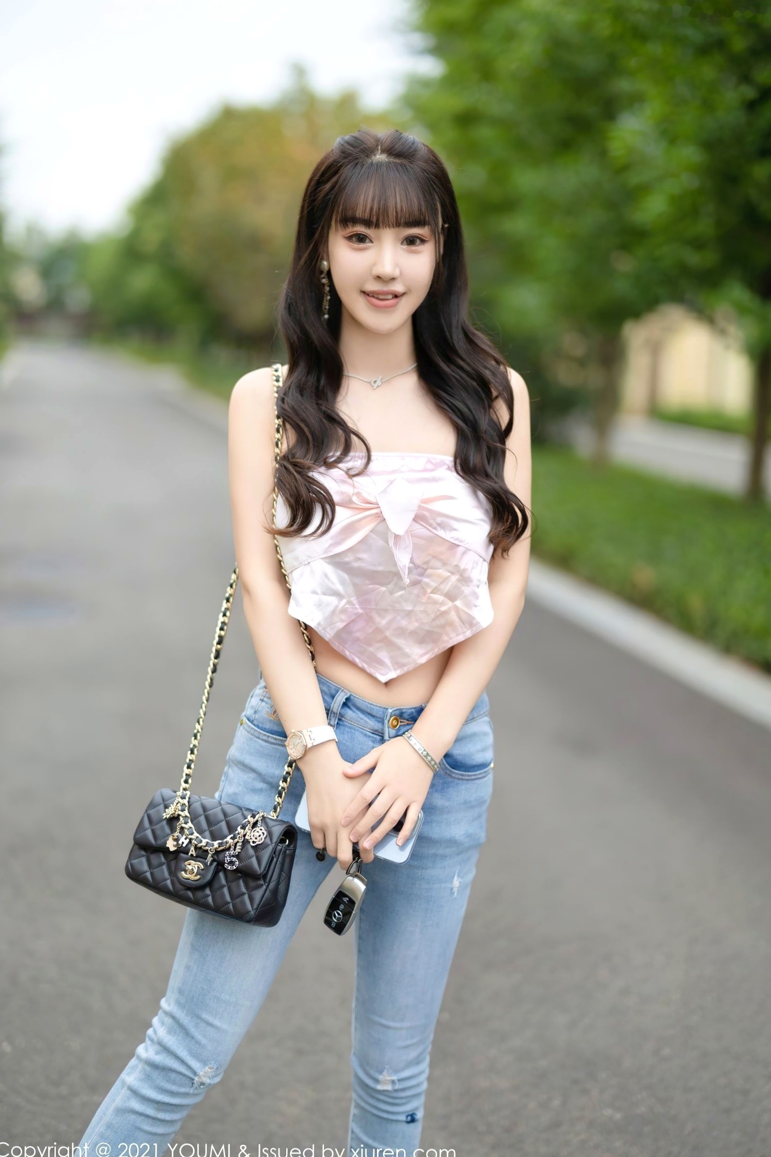 Gallery - YouMi尤蜜荟 - Chiness Model -725-朱可儿Flower：成都户外车拍，粉色抹胸诱惑，极致白丝美腿，傲人豪乳私房，潮流街拍写真尤蜜荟 - Chiness Model 性感户外美腿丝袜 女神私房照_秀色女神 - image 3