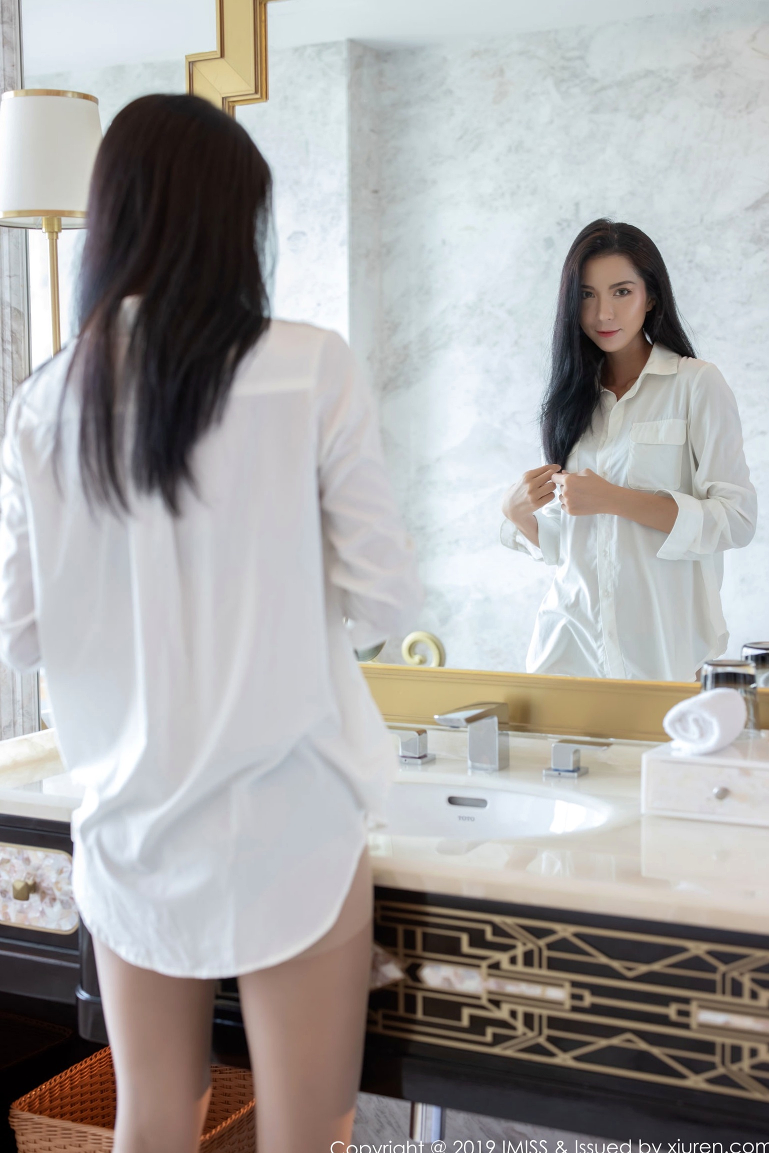 Gallery - IMiss爱蜜社 - Honey Club 第386期Pretty私房照：女神白衬衣与蕾丝内衣诱惑，展现超薄肉丝美腿的极致性感浴室拍摄爱蜜社 - Honey Club 性感丝袜私房照诱惑 女神私房照_秀色女神 - image 1