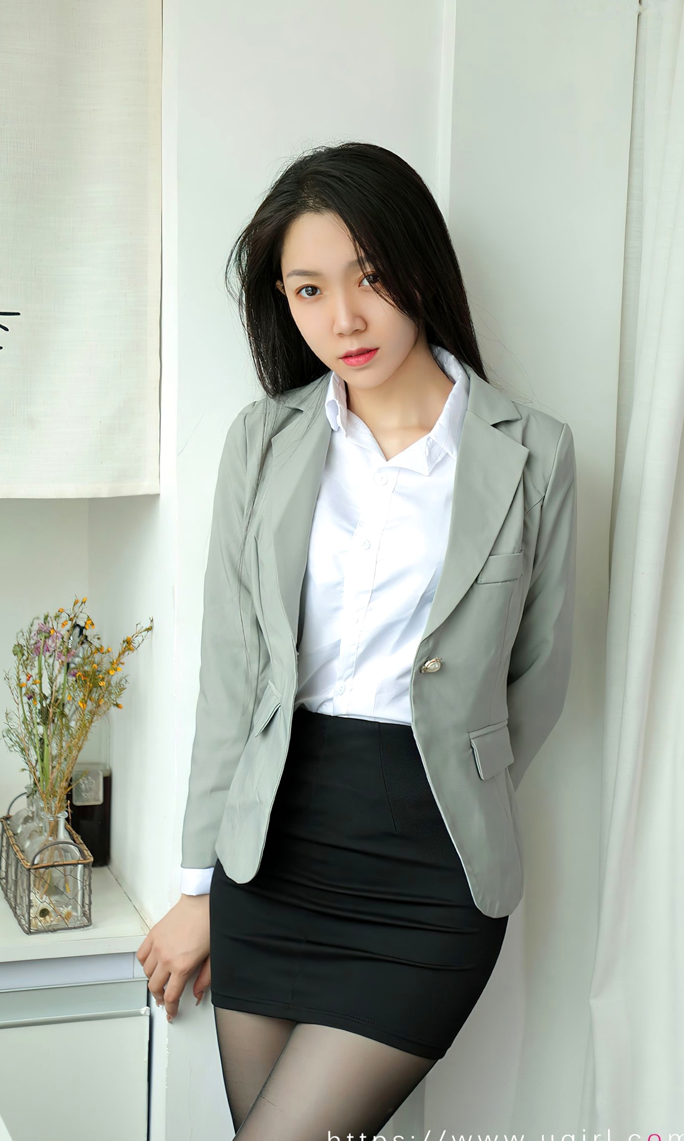 Gallery - UGirlsApp尤果圈 - Chiness Model ：醒了的梦2452-精选活力运动装与黑丝职场制服诱惑，气质女神优雅写真爱尤物 - Love Beauty 性感制服诱惑黑丝波涛胸涌 女神私房照_秀色女神 - image 25