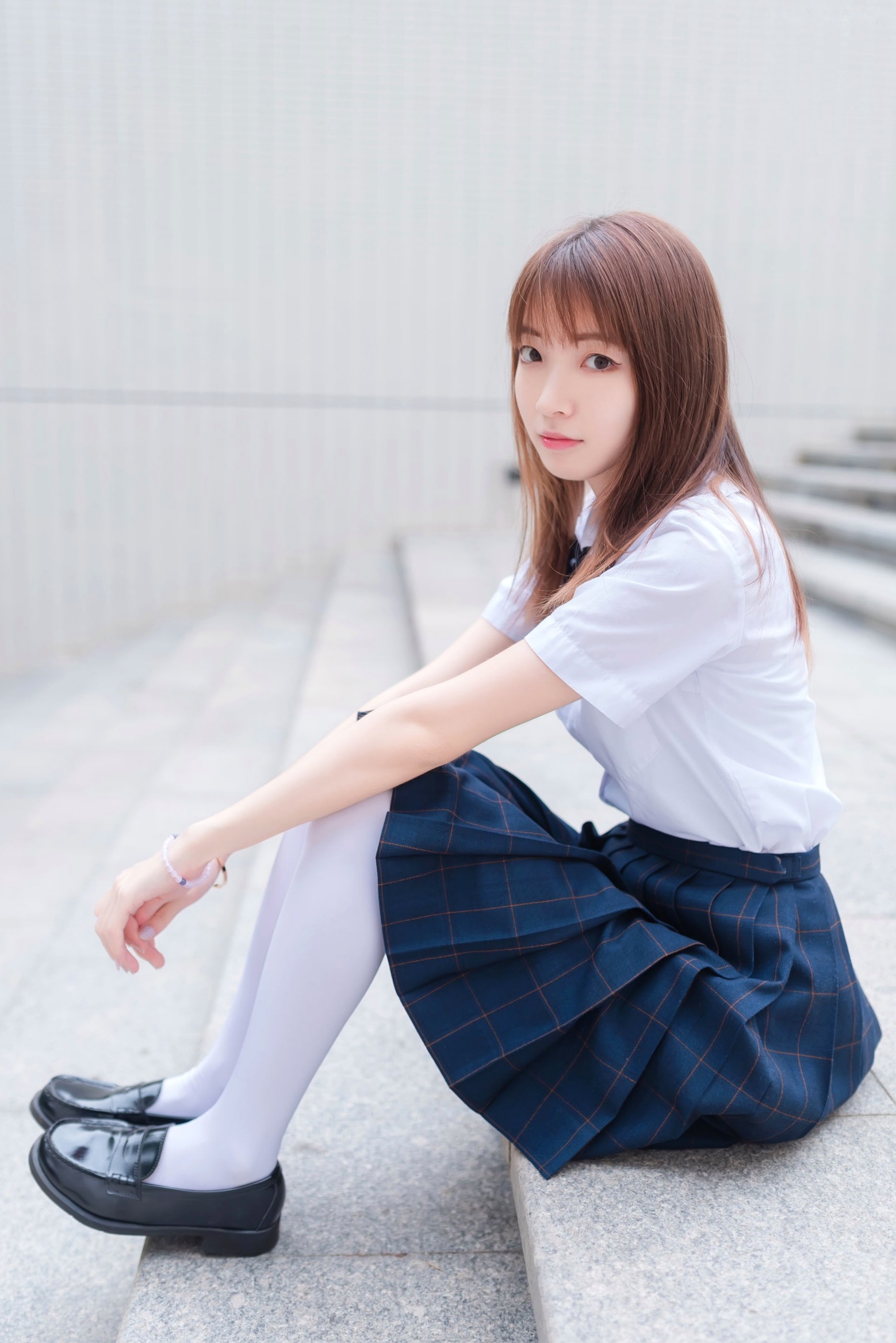 Gallery - MTCos喵糖映画-Vol.427-《校园JK》清纯少女学园系，极致白丝诱惑，清新学院风写真制服清纯美腿私房照 女神私房照_秀色女神 - image 1