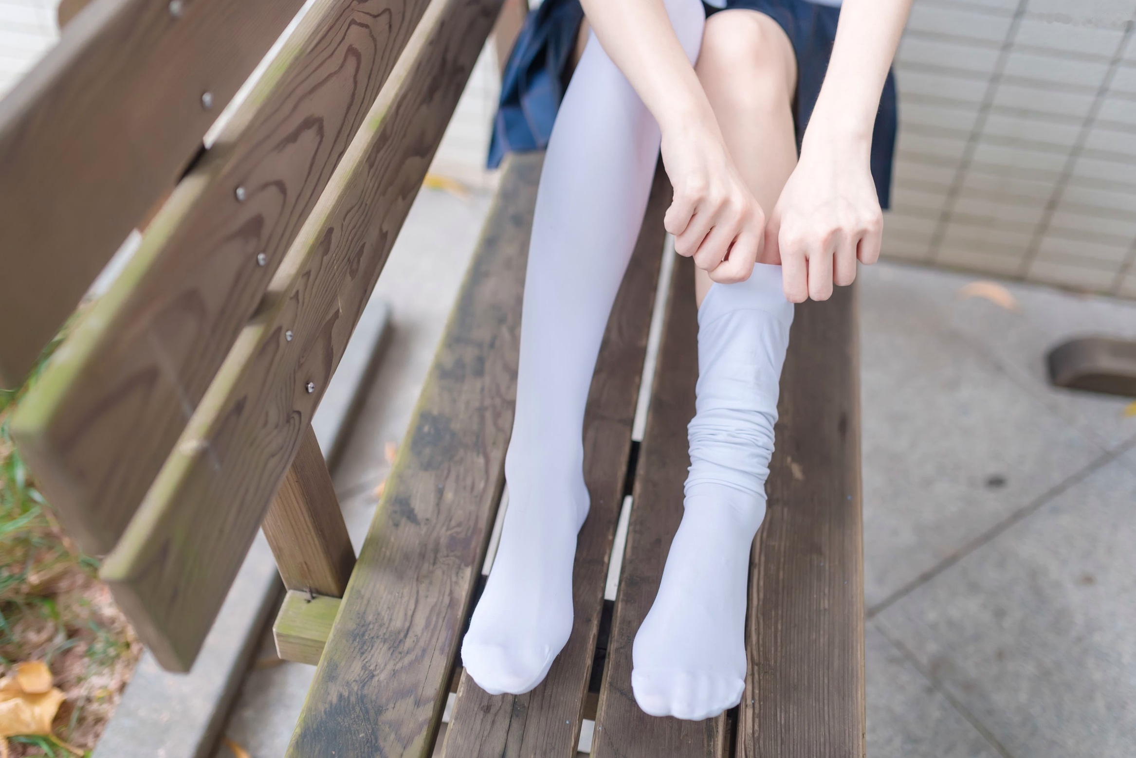 Gallery - MTCos喵糖映画-Vol.427-《校园JK》清纯少女学园系，极致白丝诱惑，清新学院风写真制服清纯美腿私房照 女神私房照_秀色女神 - image 18