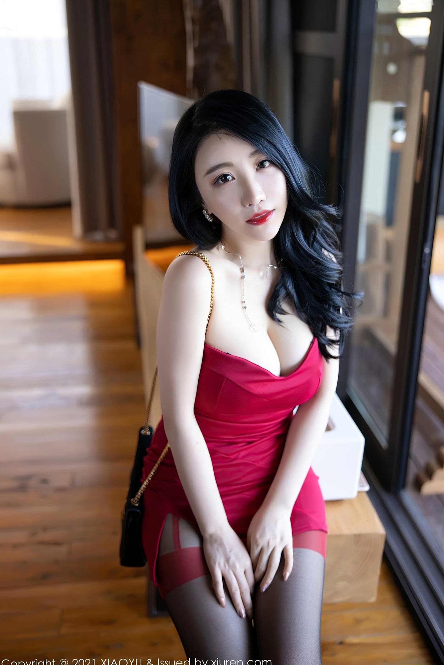 Gallery - 语画界 - Painting World 绯月樱西双版纳旅拍写真，红色紧身包臀裙搭配吊带黑丝，冷艳性感的极致诱惑大尺度作品语画界 - Painting World 性感诱惑私房照黑丝大尺度 女神私房照_秀色女神 - image 6