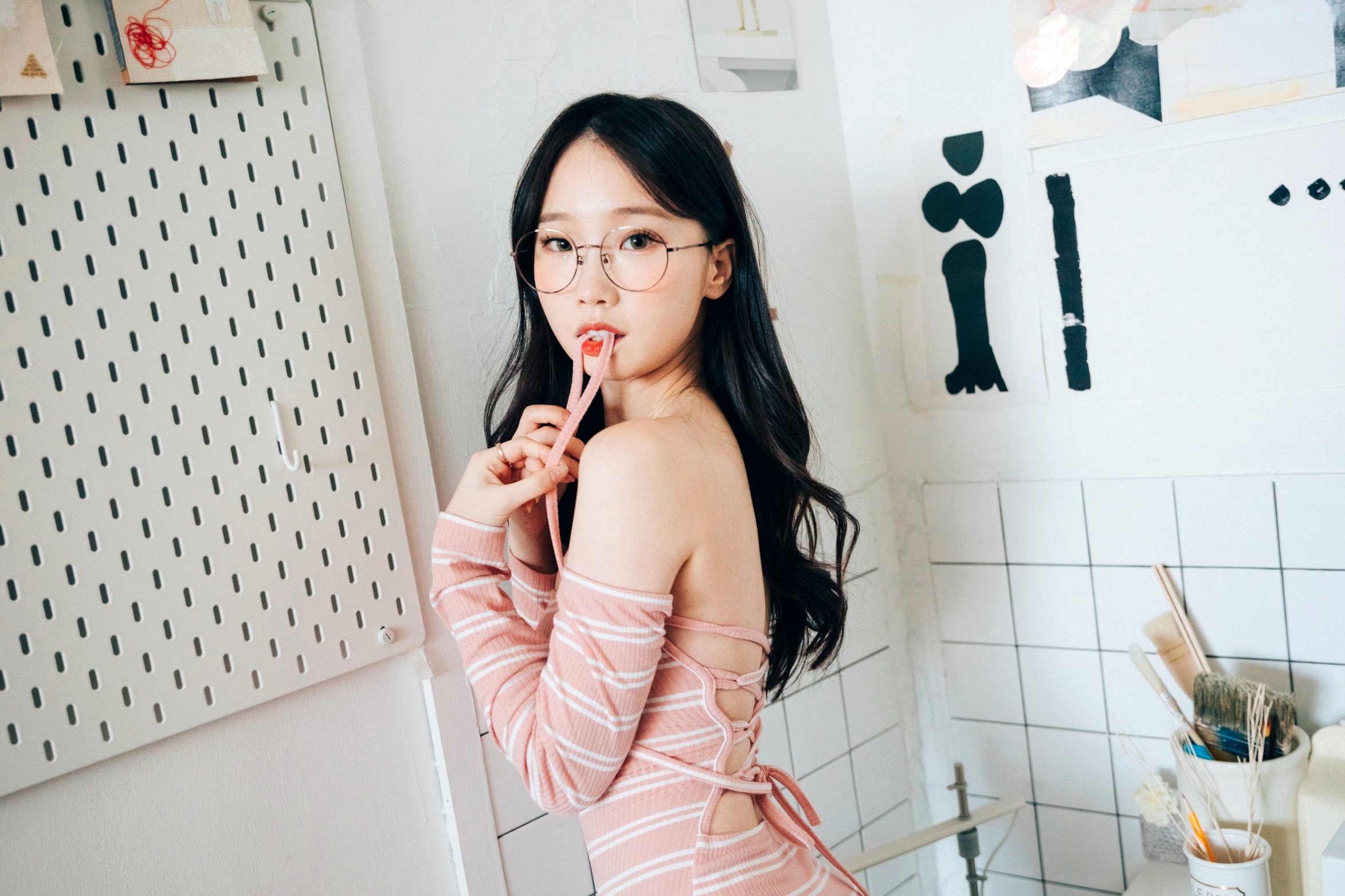 Gallery - 韩国美女-Pureding-퓨딩-Assistant-Loozy室内私房写真，性感连体衣与精致内衣诱惑，展现甜美傲人曲线韩国性感诱惑私房照美腿内衣 女神私房照_秀色女神 - image 14