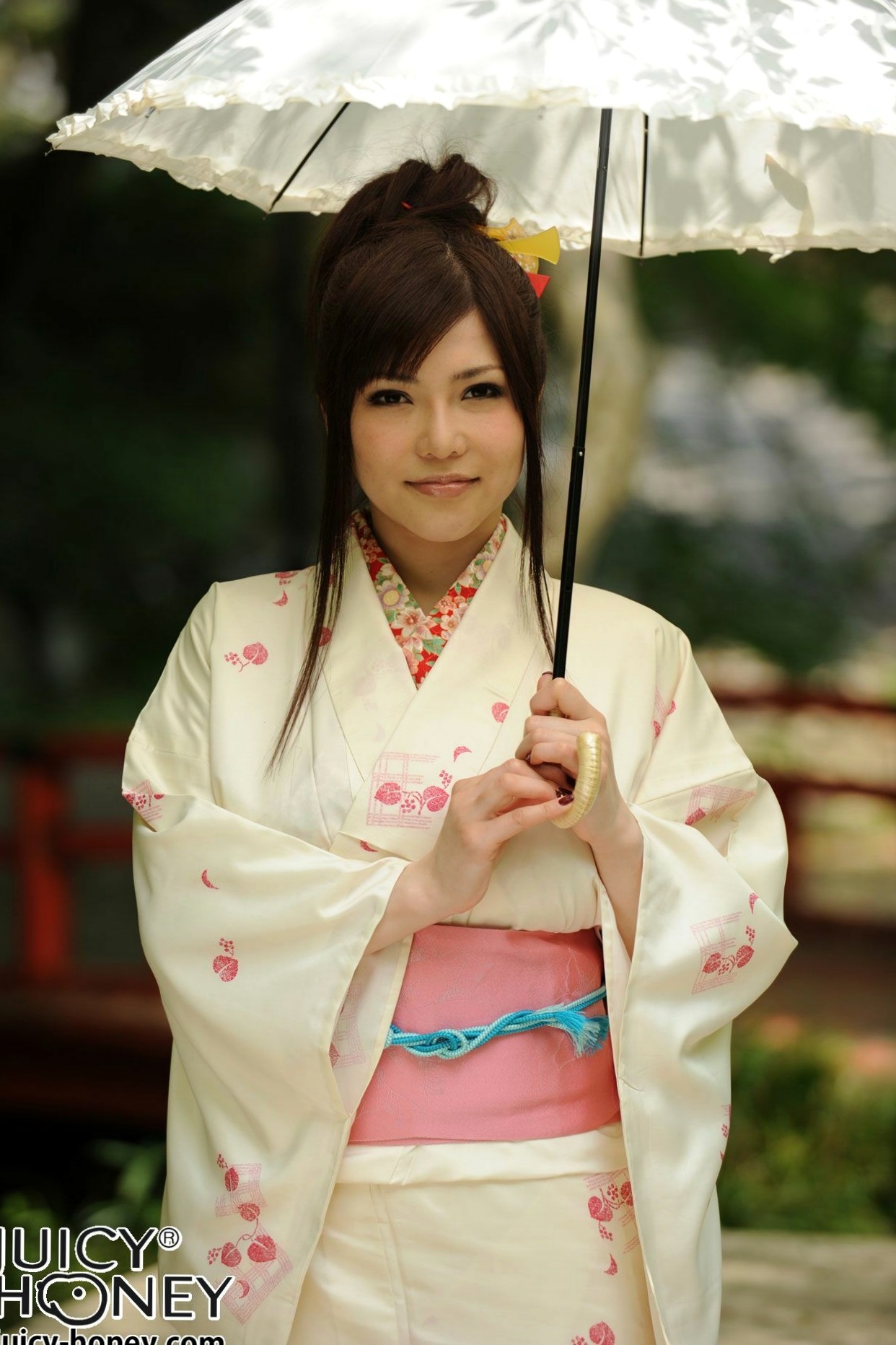 Gallery - 冲田杏梨写真集：优雅日式和服户外风情与居家私房诱惑，极品女神演绎双面迷人气质 [30P]日本和服诱惑私房照极品 女神私房照_秀色女神 - image 19