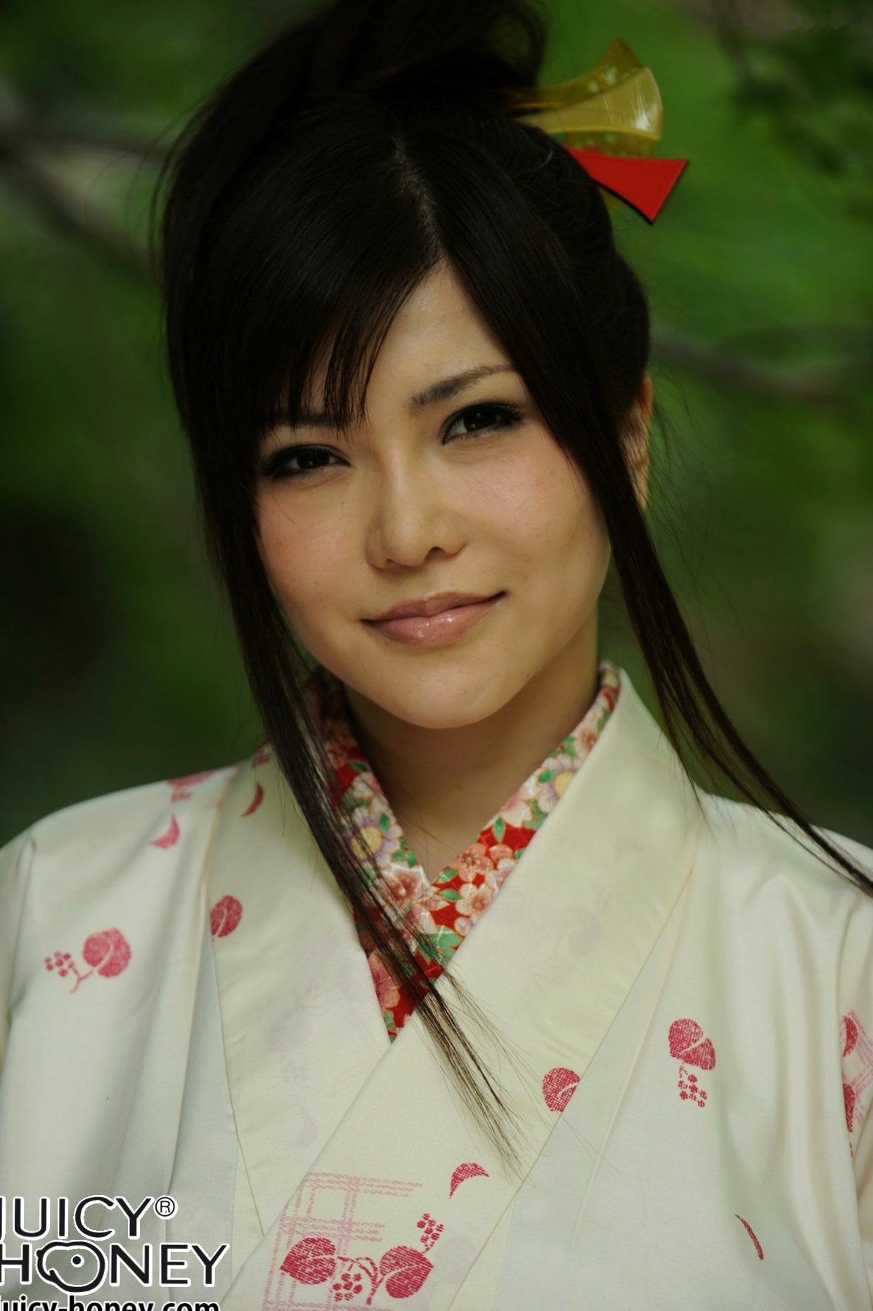 Gallery - 冲田杏梨写真集：优雅日式和服户外风情与居家私房诱惑，极品女神演绎双面迷人气质 [30P]日本和服诱惑私房照极品 女神私房照_秀色女神 - image 21