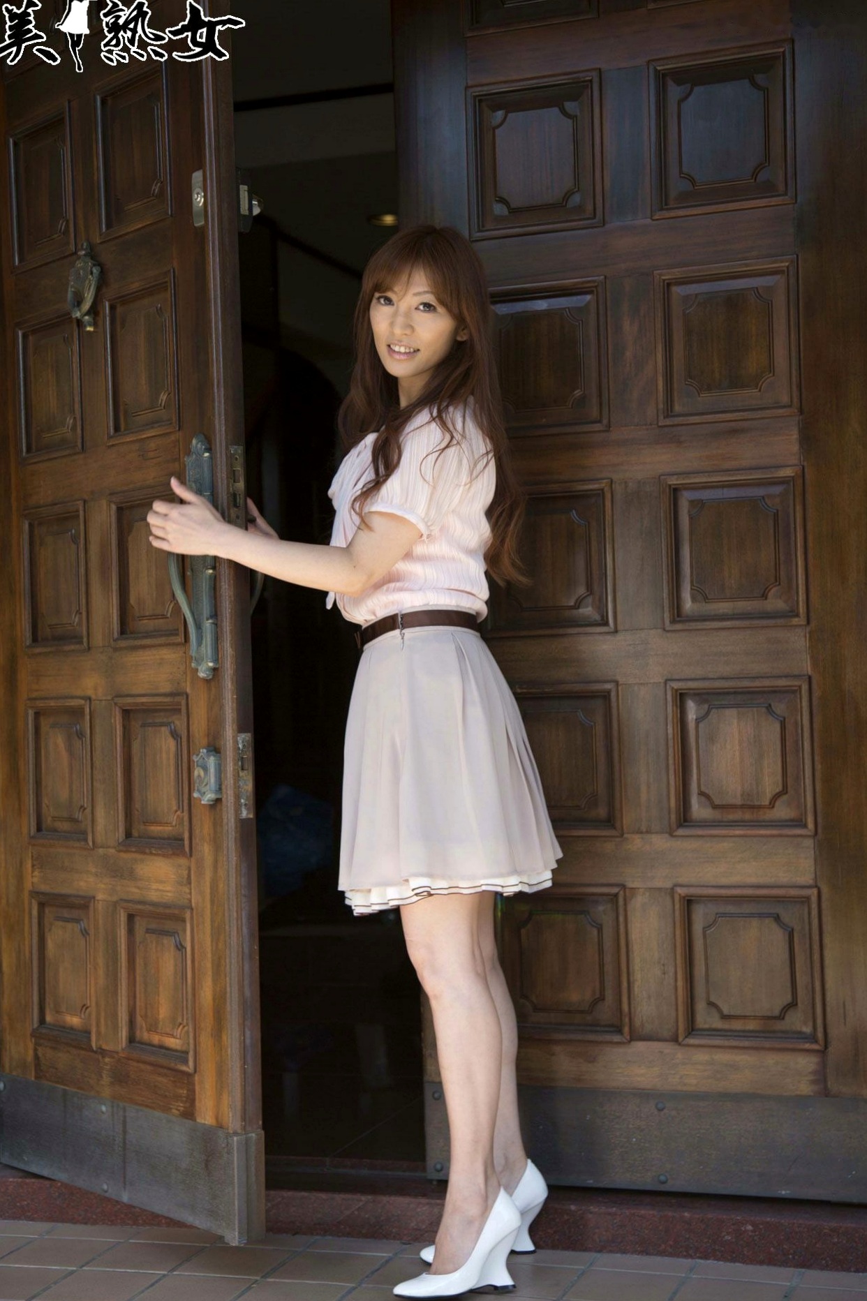 Gallery - 瞳理欧（瞳リョウ）优雅熟女写真，清雅知性气质风格，展现成熟女性迷人魅力大片气质日本御女郎 - Royal Lady 清新私房照 女神私房照_秀色女神 - image 4