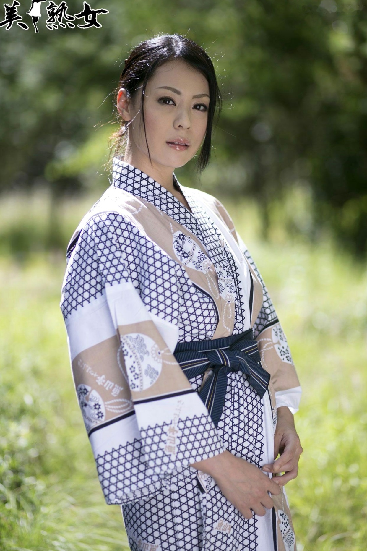 Gallery - X-City熟女写真：爱田奈々与武藤由来，唯美和服风情，尽显优雅成熟魅力 [16P]日本和服气质诱惑 女神私房照_秀色女神 - image 1
