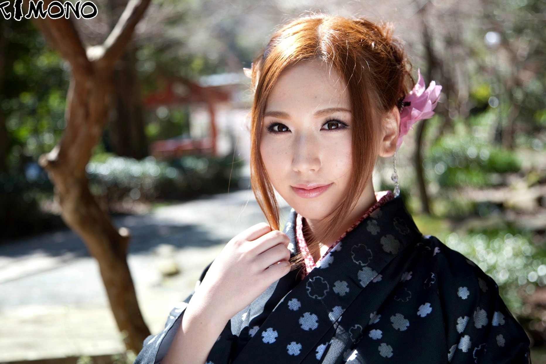 Gallery - 佐山爱 Ai Sayama 写真集：古典和服与海滩清新双重诱惑，气质女神优雅迷人 [57P]日本和服气质女神户外 女神私房照_秀色女神 - image 1