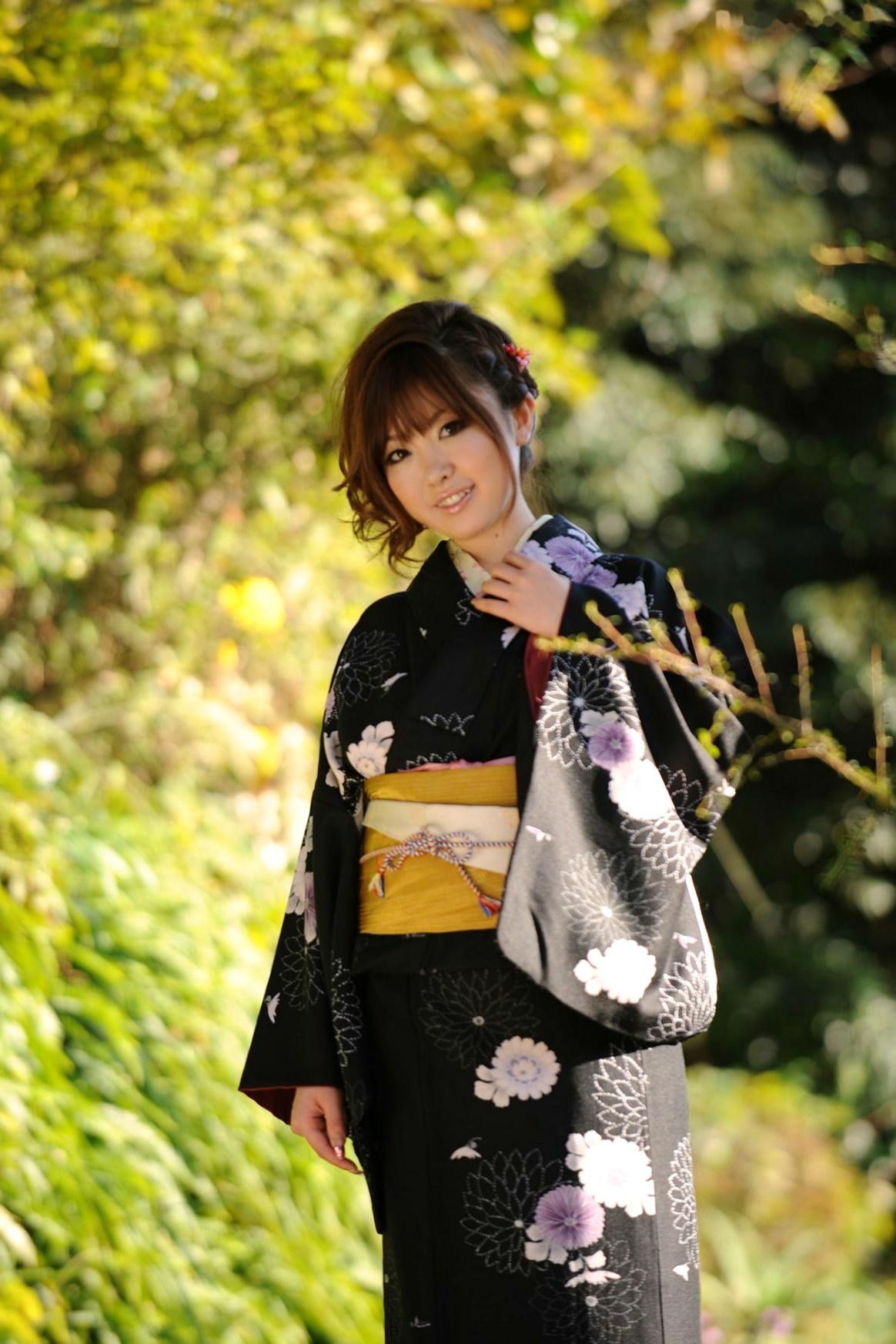 Gallery - X-City写真集：浜崎りお（Rio Hamazaki）演绎古典黑底和服诱惑，极致优雅的日式私房风情写真日本和服私房照性感尤物 女神私房照_秀色女神 - image 22