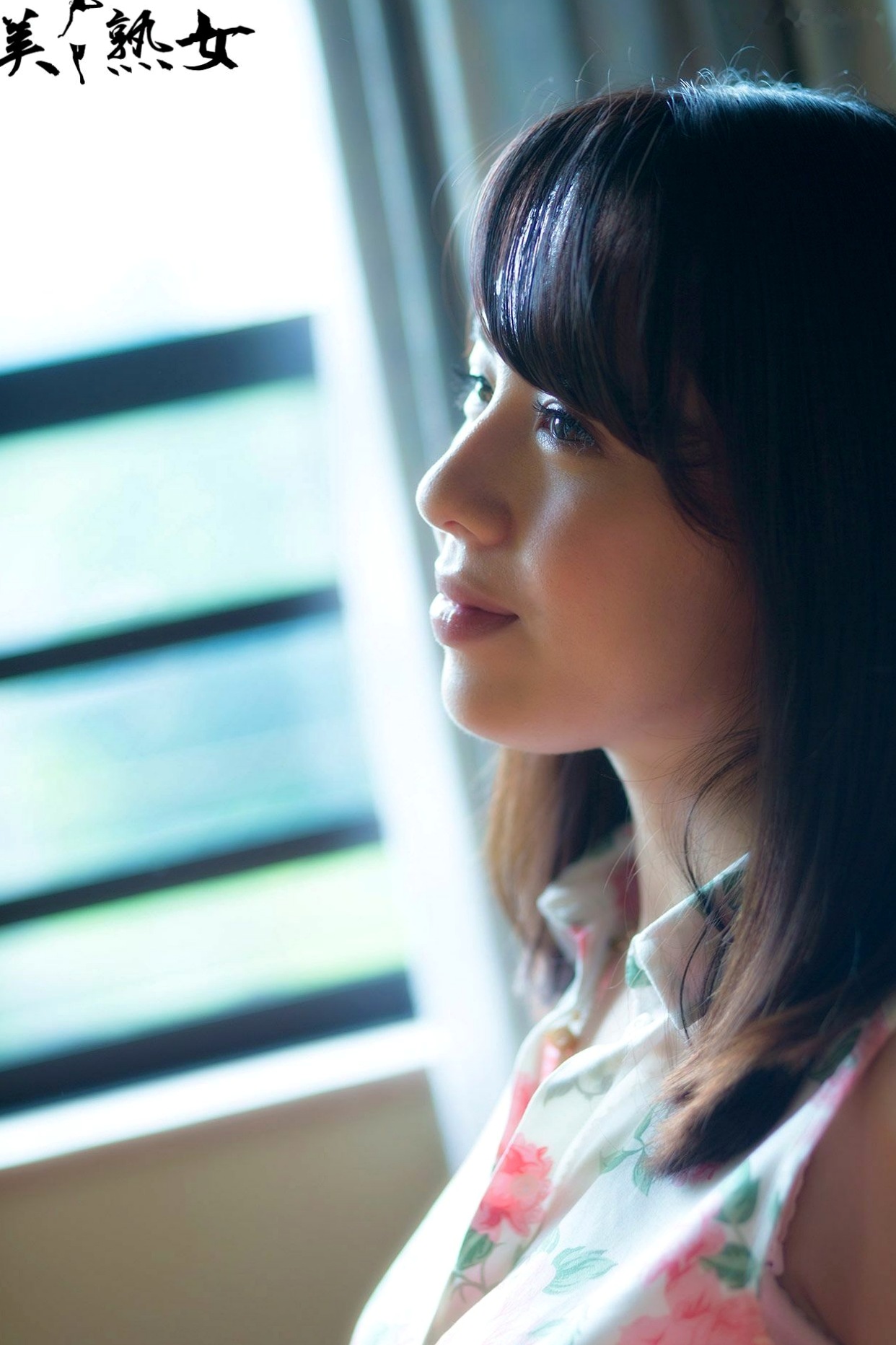 Gallery - 美熟女三岛奈津子(Natsuko Mishima)清新花裙与火辣兔女郎角色扮演写真[jkj038]37P性感诱惑私房照女神 女神私房照_秀色女神 - image 4