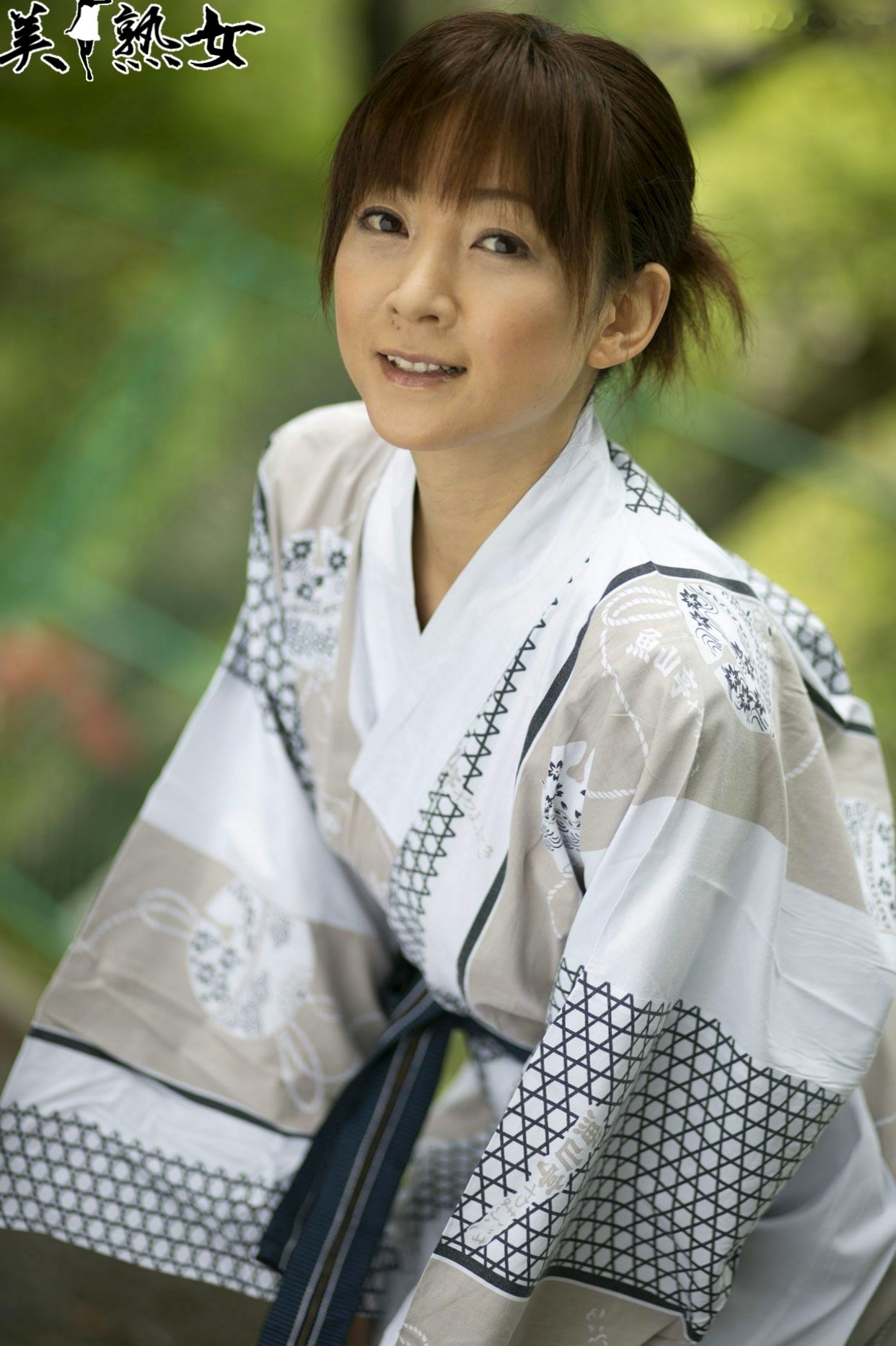 Gallery - 日本美熟女小森愛(Ai Komori)精选写真集：清新和服与优雅常服的柔情演绎日本气质清纯和服私房照 女神私房照_秀色女神 - image 20