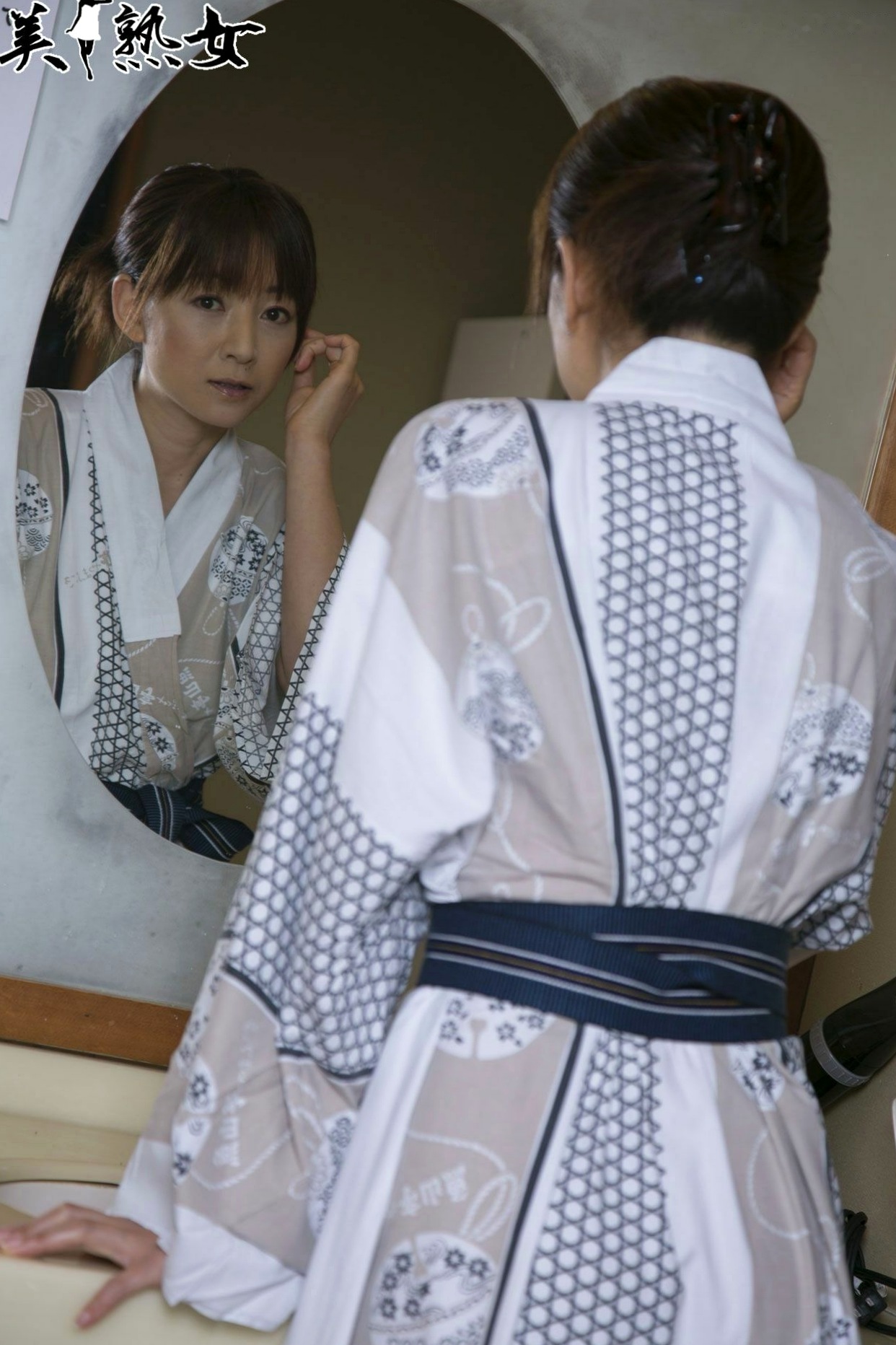 Gallery - 日本美熟女小森愛(Ai Komori)精选写真集：清新和服与优雅常服的柔情演绎日本气质清纯和服私房照 女神私房照_秀色女神 - image 28
