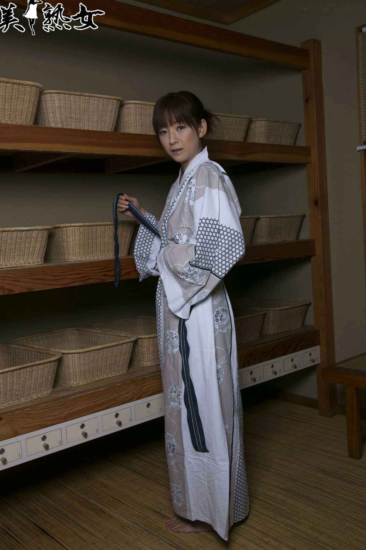 Gallery - 日本美熟女小森愛(Ai Komori)精选写真集：清新和服与优雅常服的柔情演绎日本气质清纯和服私房照 女神私房照_秀色女神 - image 29