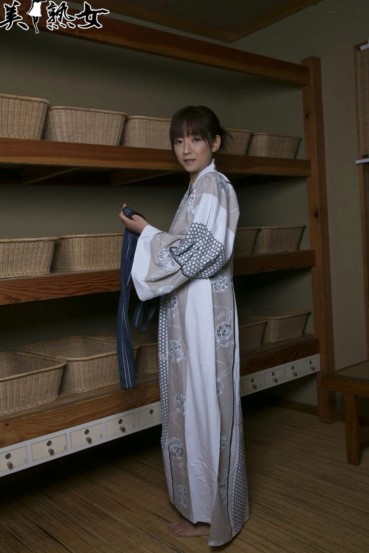 Gallery - 日本美熟女小森愛(Ai Komori)精选写真集：清新和服与优雅常服的柔情演绎日本气质清纯和服私房照 女神私房照_秀色女神 - image 30